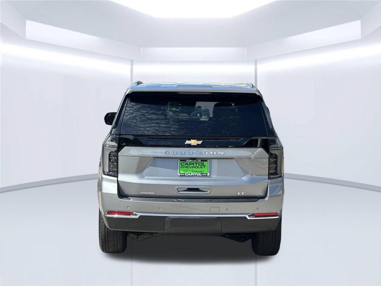 2026 Chevrolet Suburban LT, photo 5