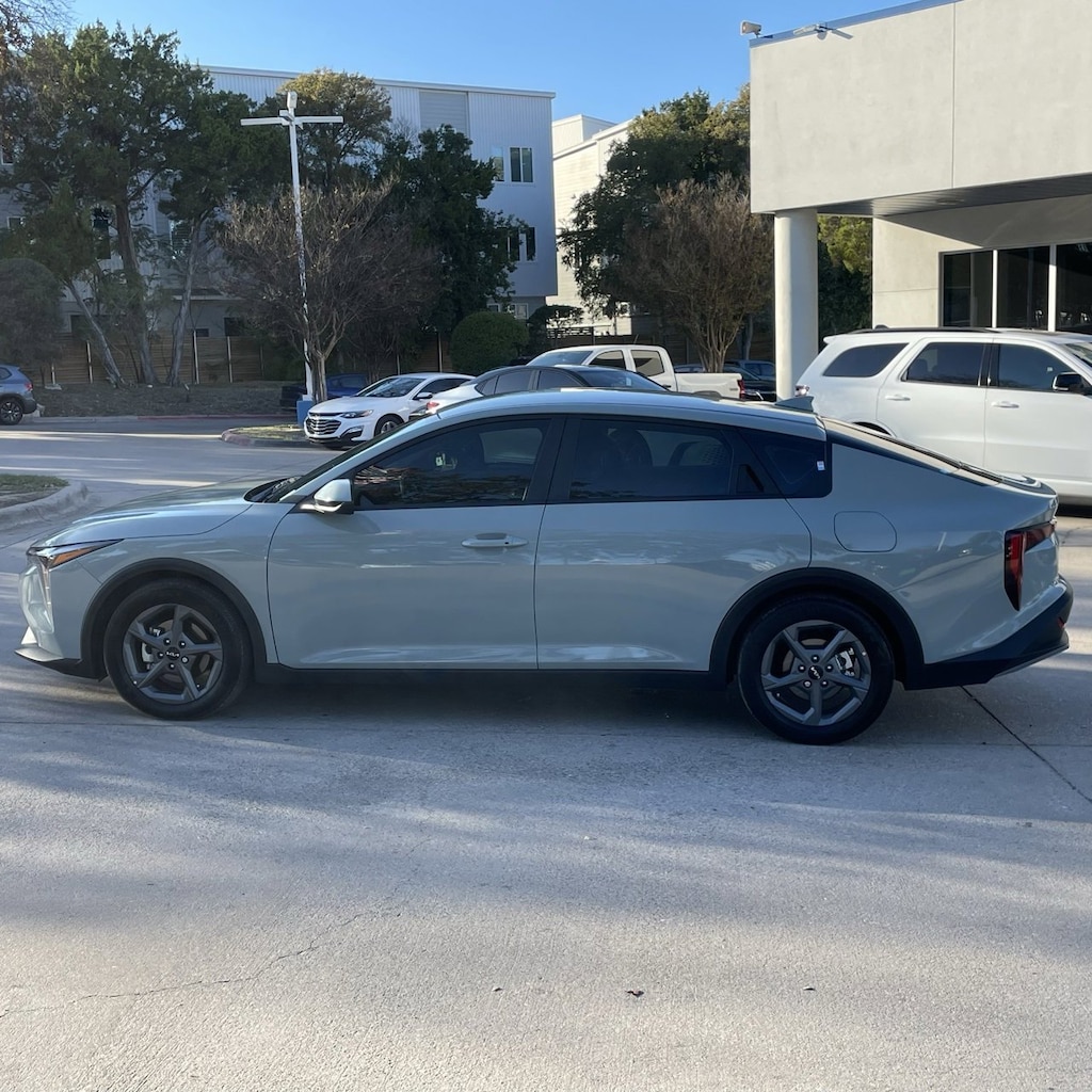 Used 2025 Kia K4 LXS Sedan