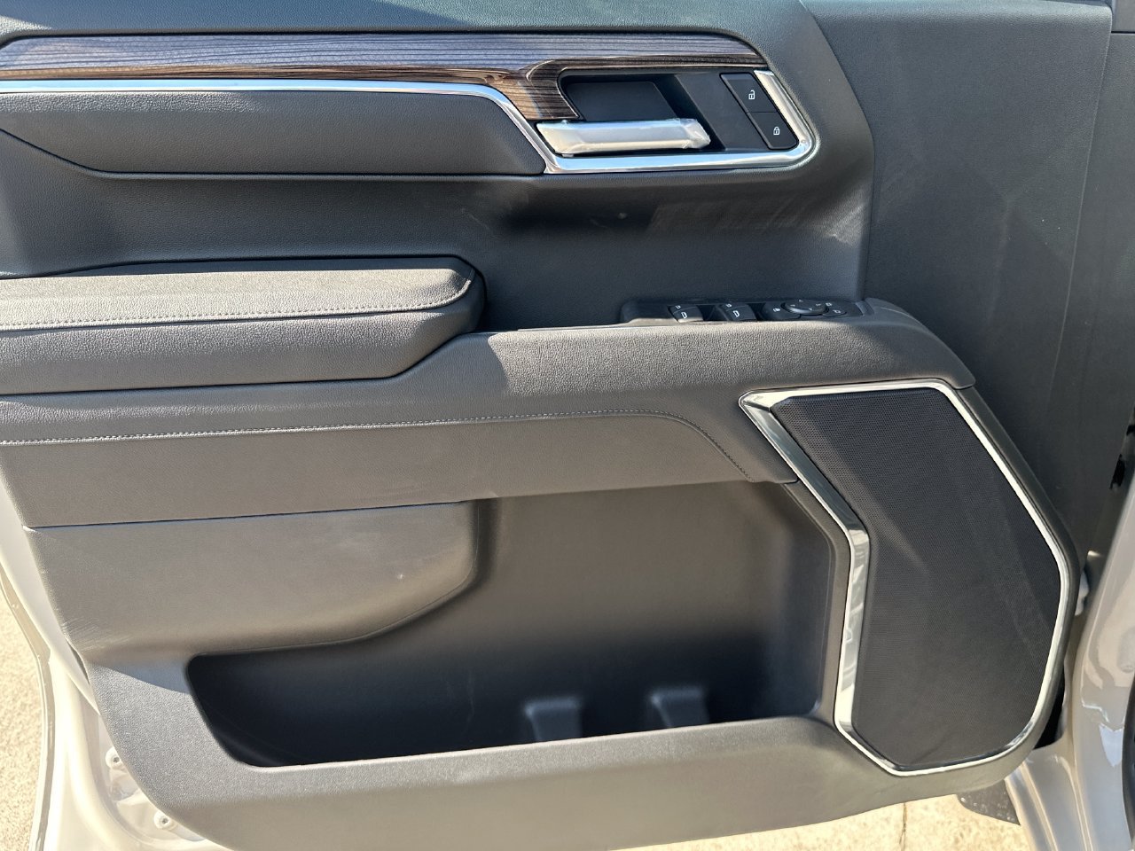 2026 Chevrolet Silverado 1500 RST - Photo 10