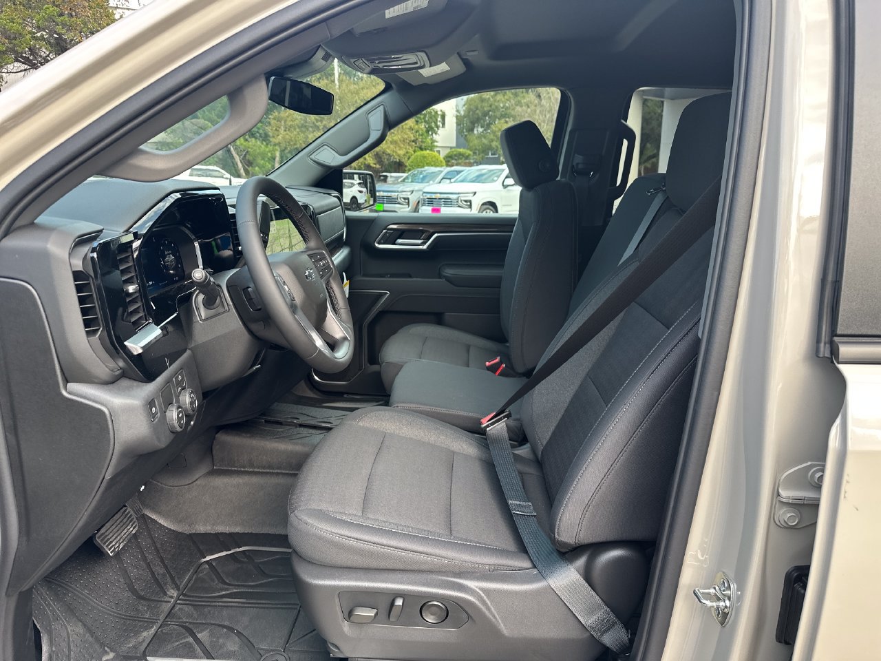 2026 Chevrolet Silverado 1500 RST - Photo 18