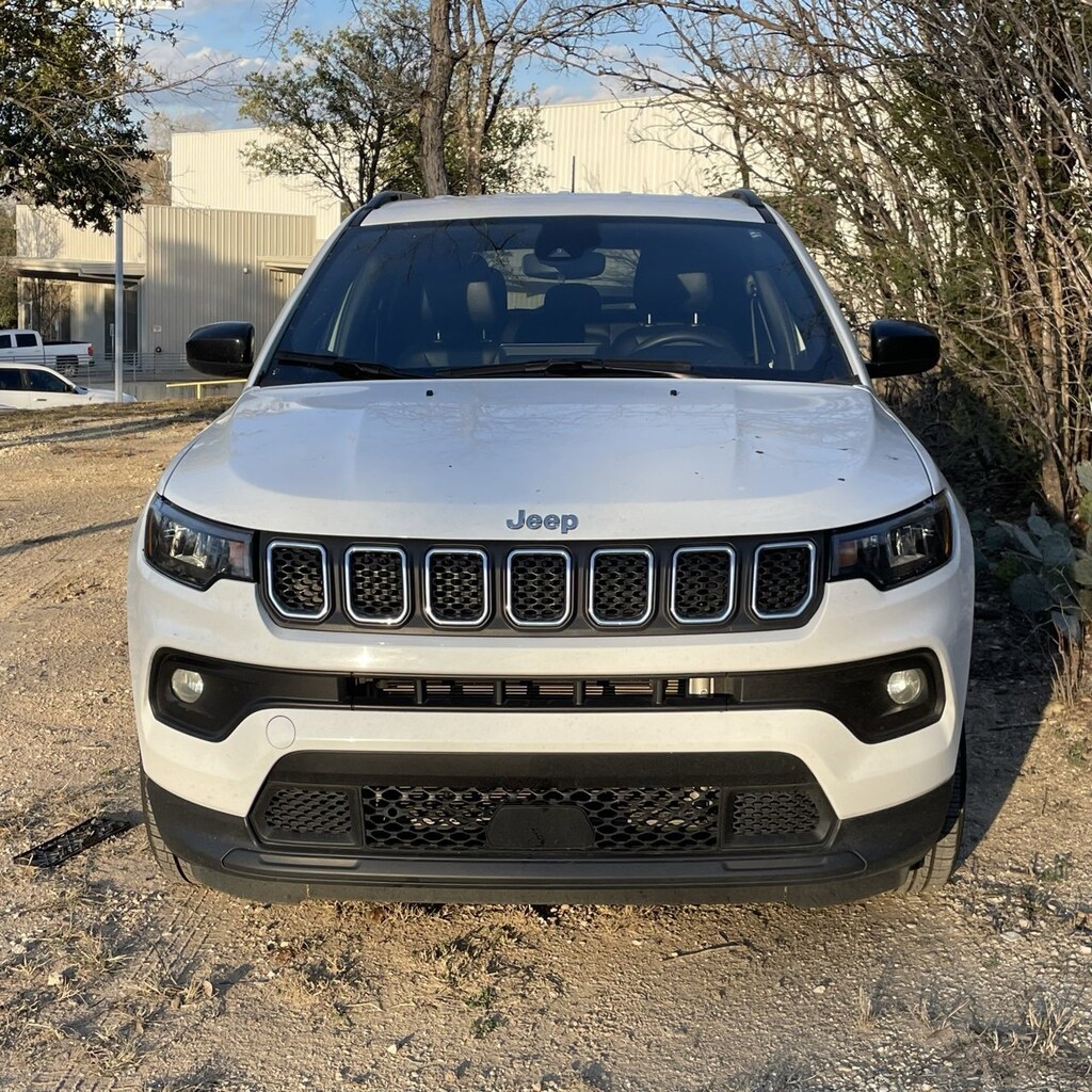 Used 2024 Jeep Compass Latitude SUV
