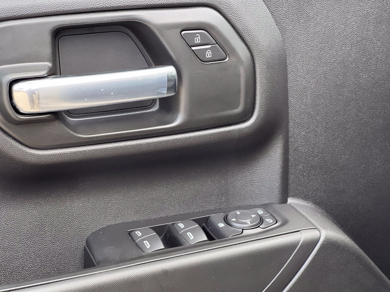 2026 Chevrolet Silverado 1500 Custom - Photo 12