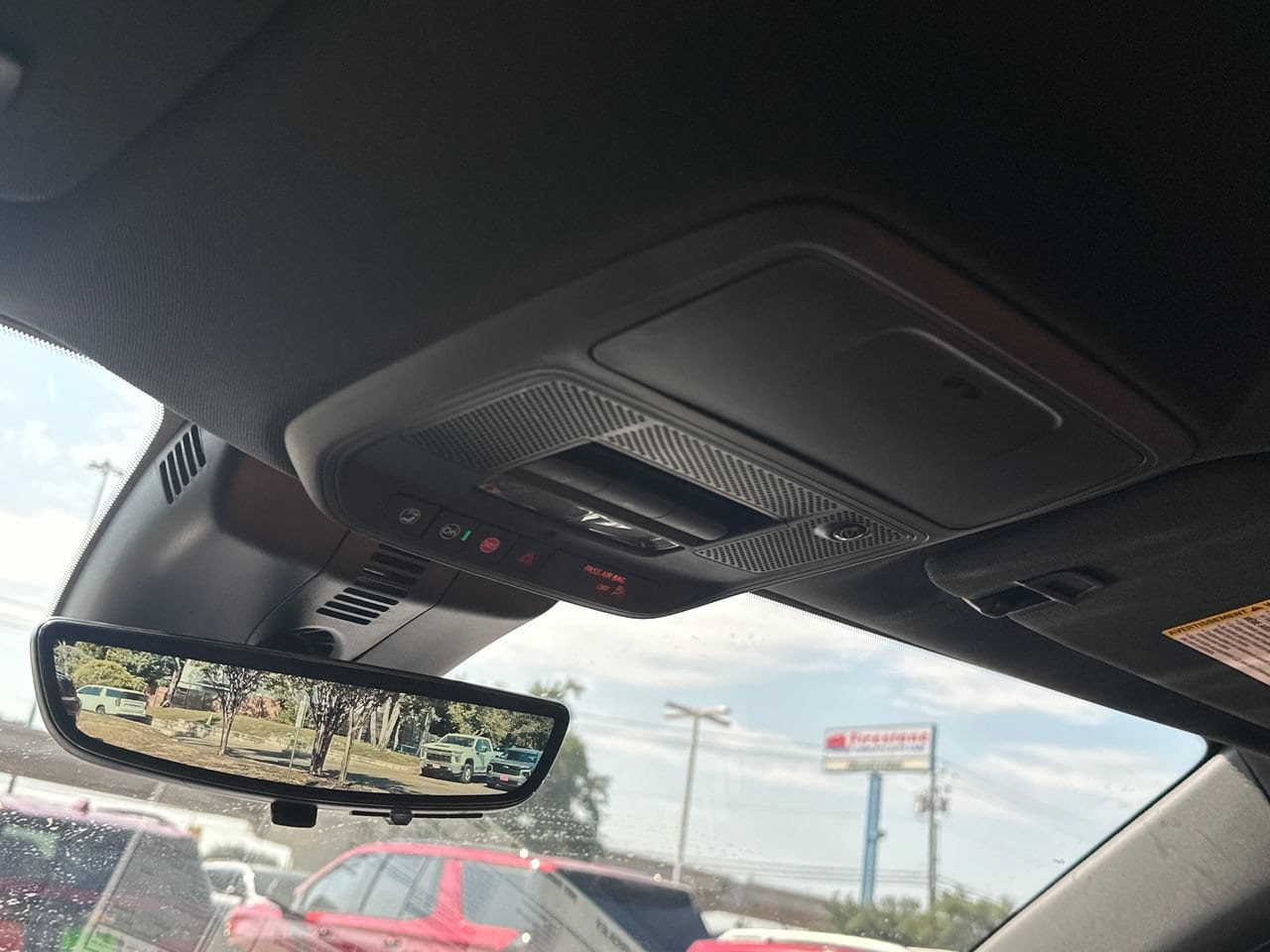 2027 Chevrolet Traverse Z71 SUV, photo 21
