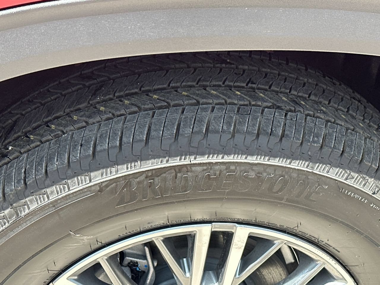 2027 Chevrolet Traverse LT - Photo 29