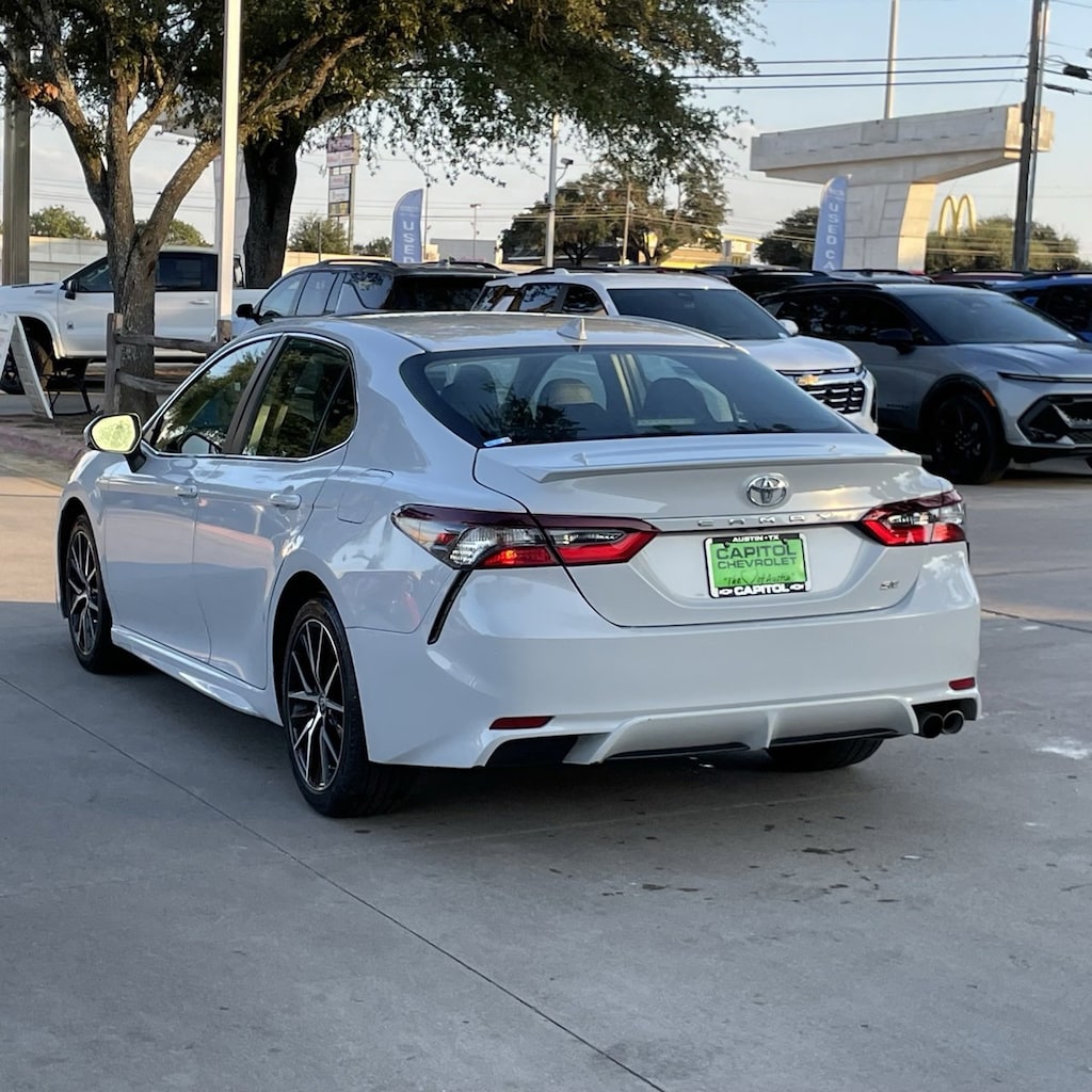 Used 2023 Toyota Camry SE Sedan
