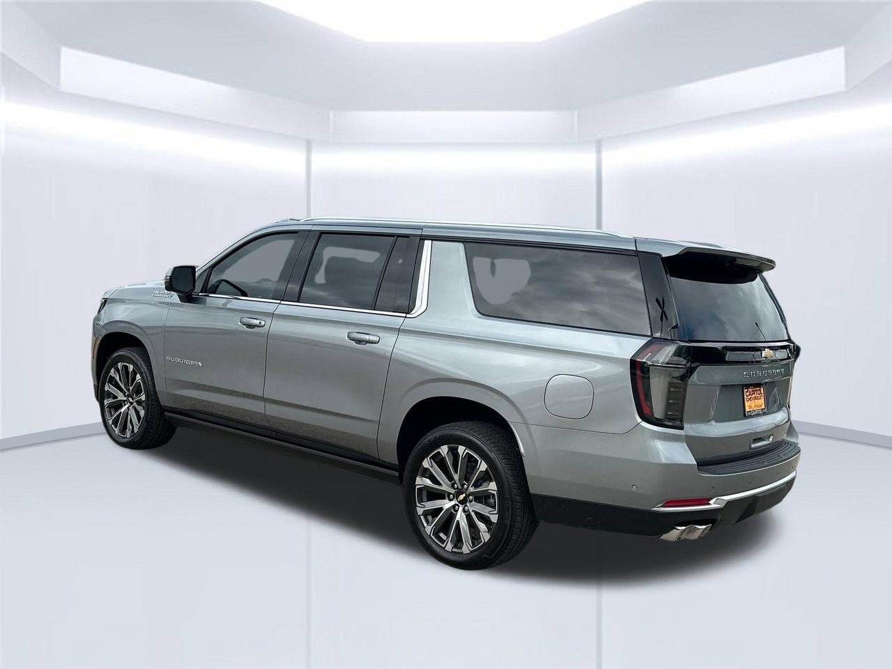 2026 Chevrolet Suburban High Country SUV, photo 4