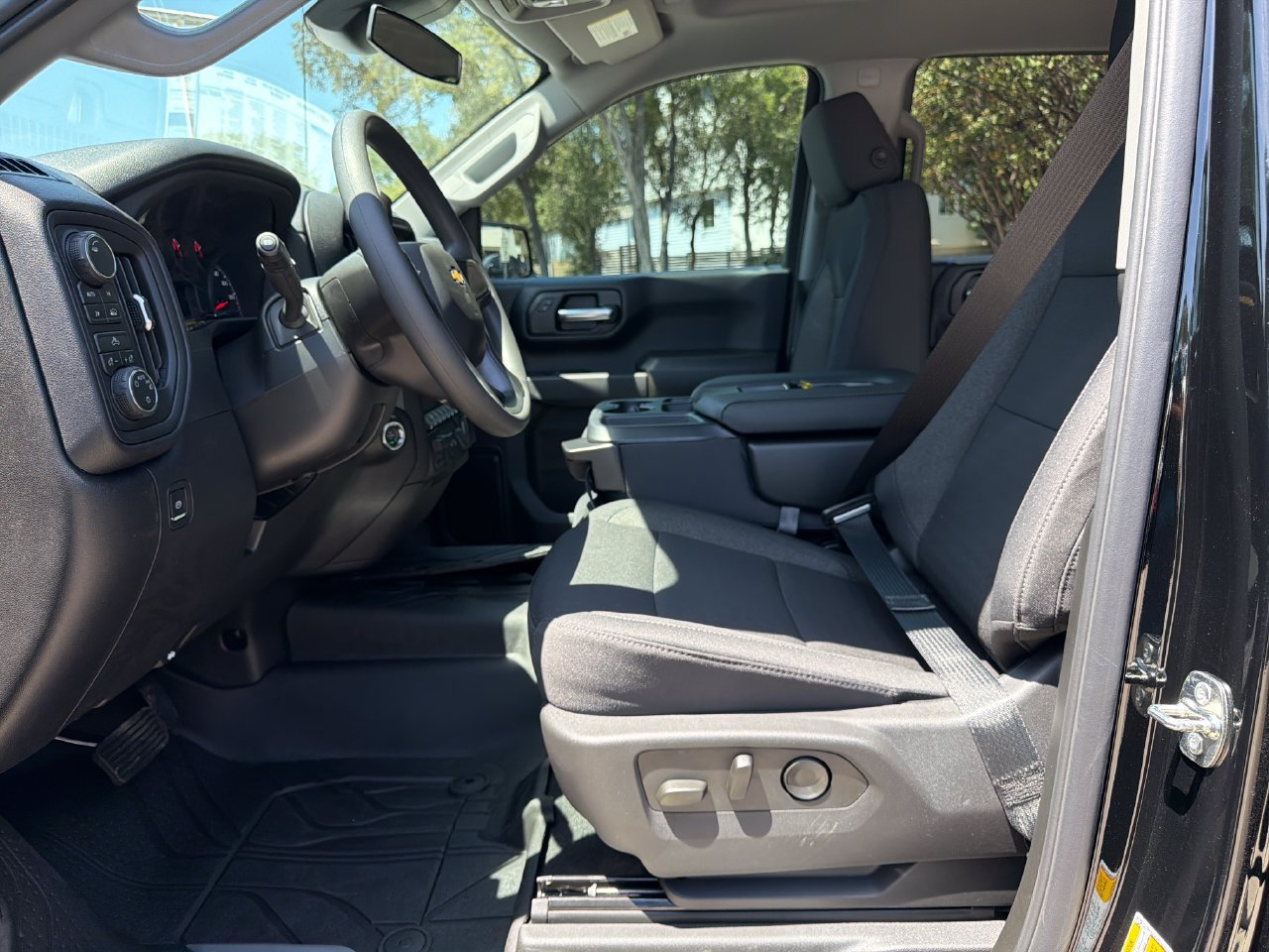 2026 Chevrolet Silverado 1500 Custom - Photo 18