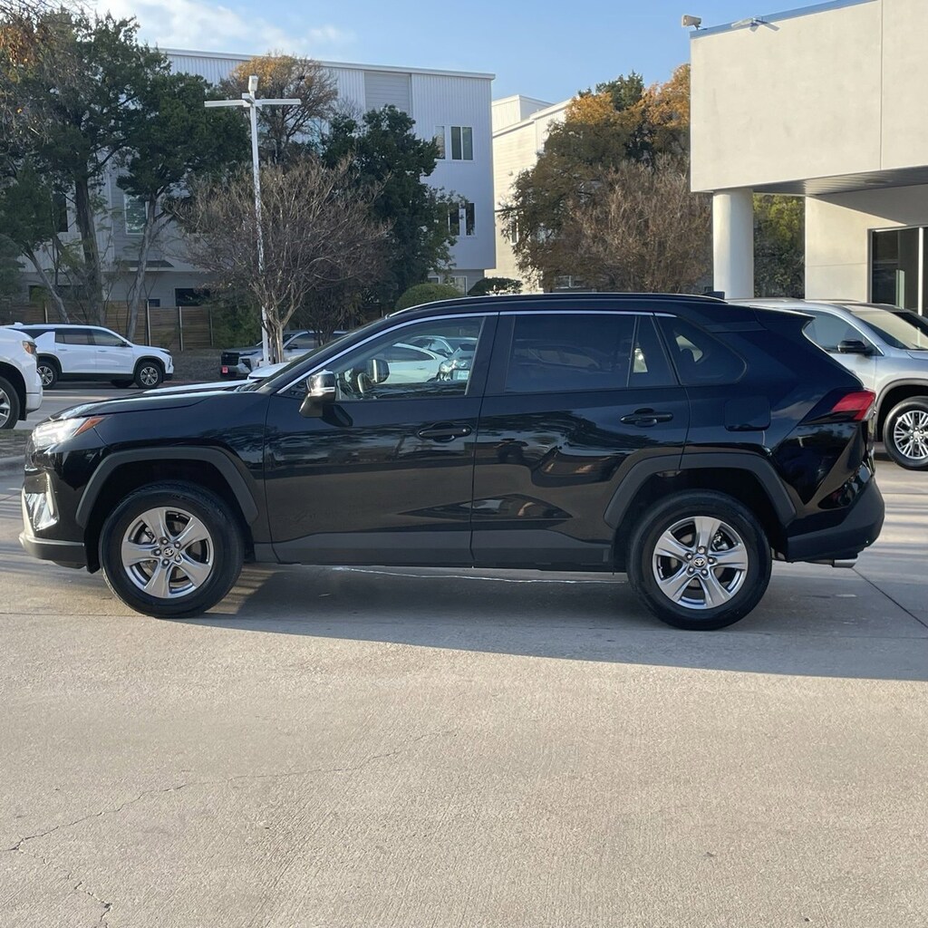 Used 2025 Toyota RAV4 XLE SUV