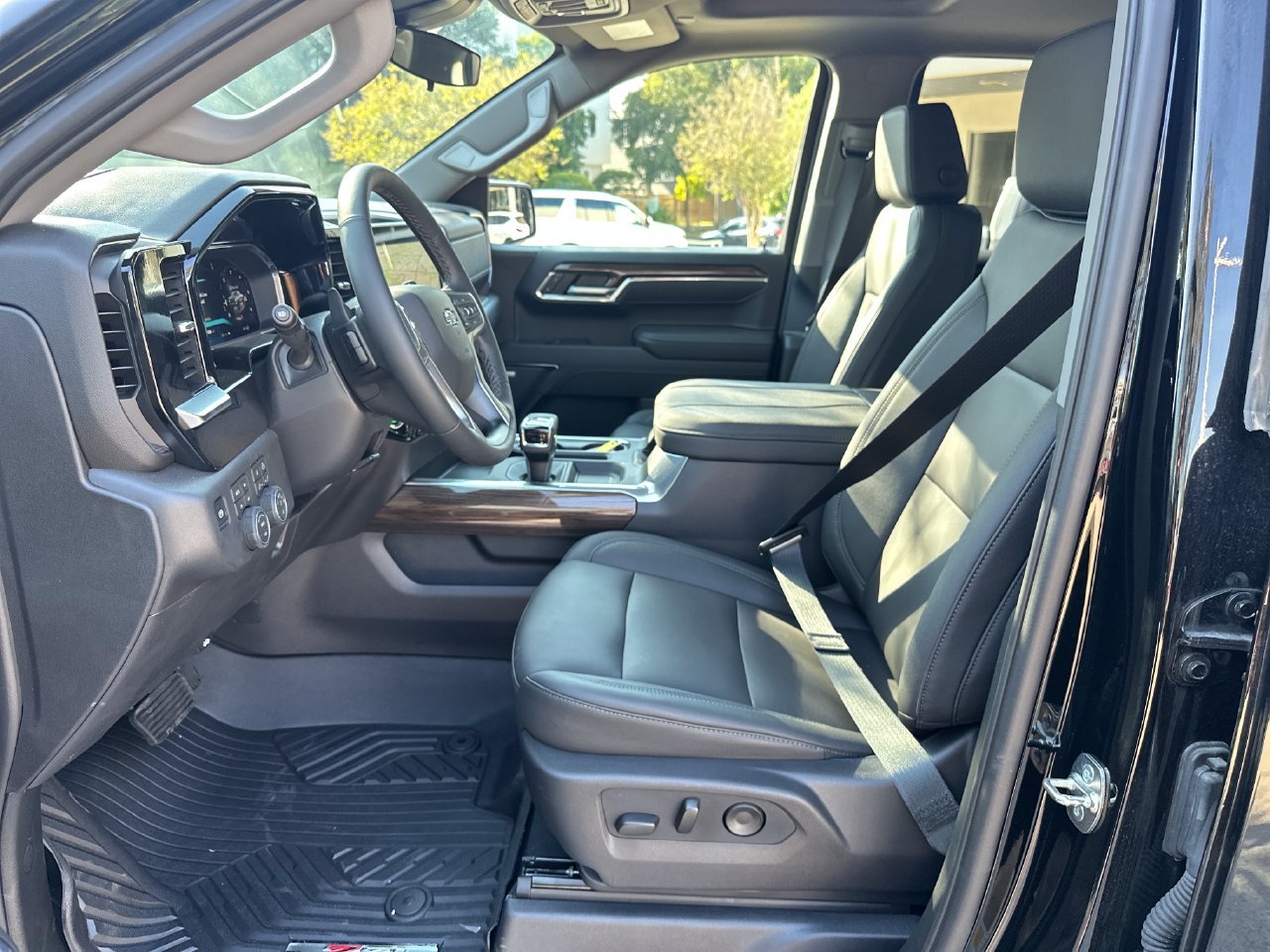 2026 Chevrolet Silverado 1500 LT Trail Boss Truck, photo 10