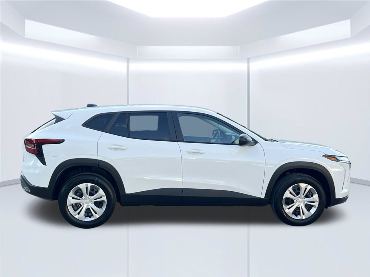2026 Chevrolet Trax LS - Photo 6