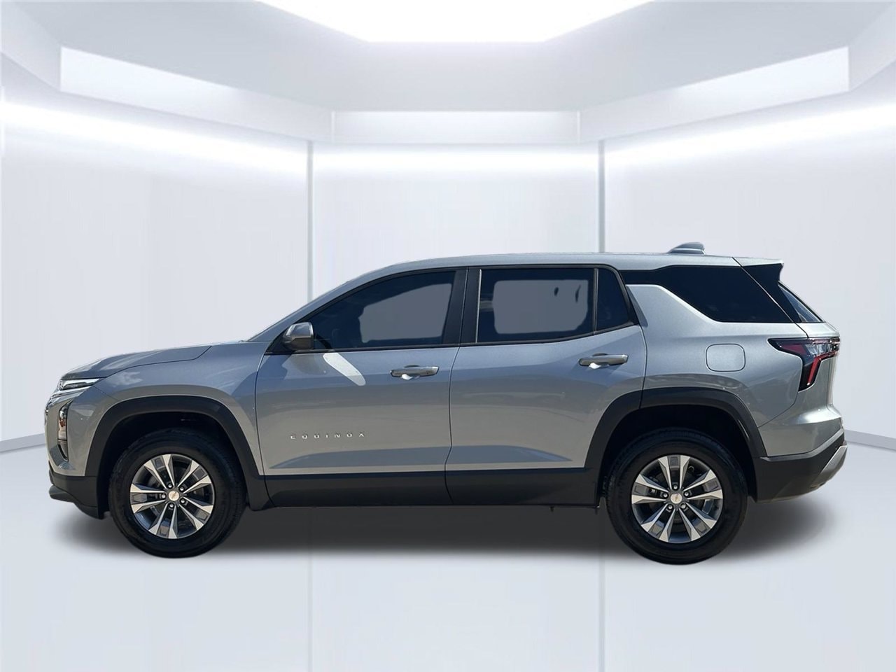 2027 Chevrolet Equinox LT SUV, photo 3