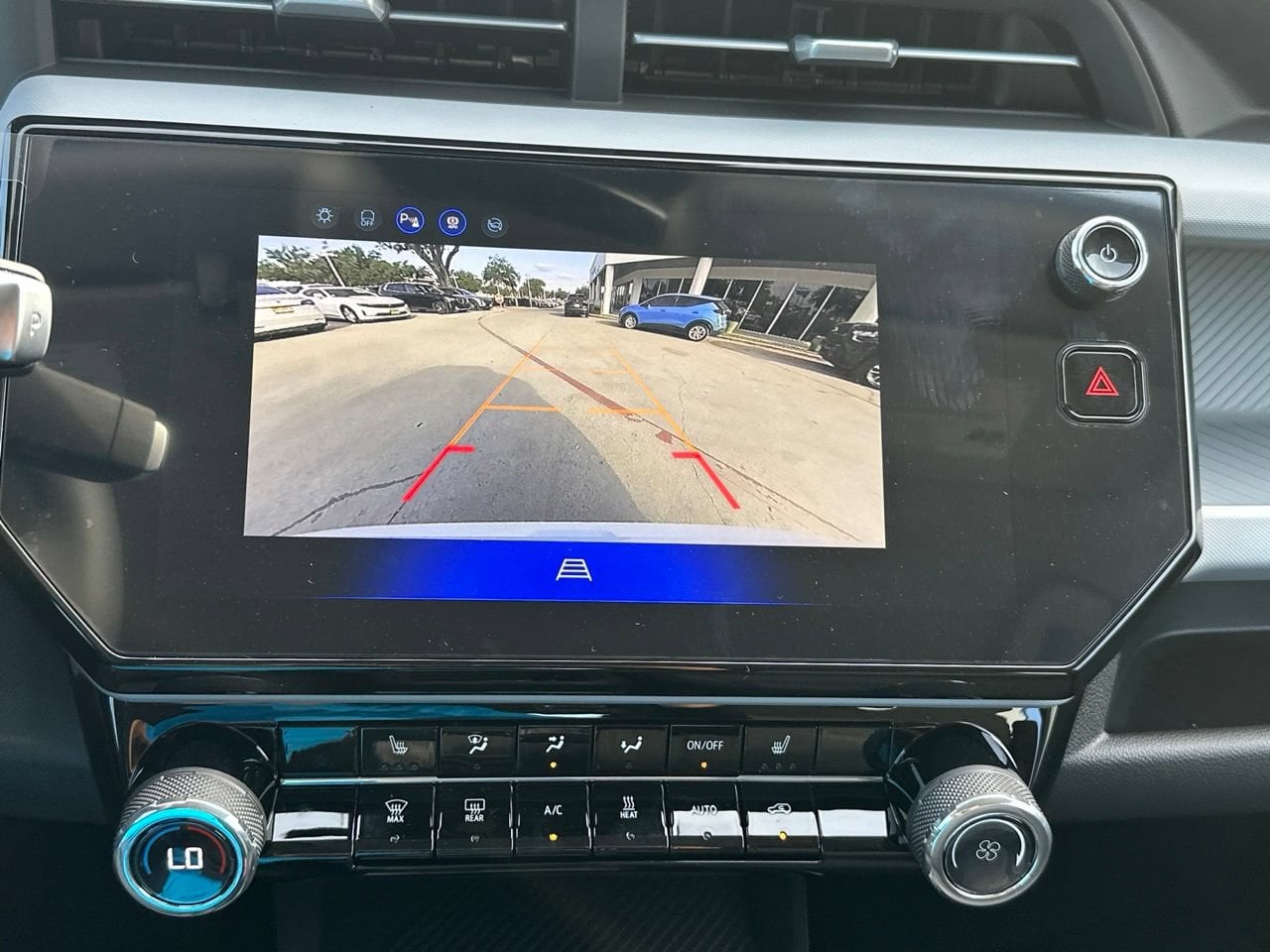 2027 Chevrolet Bolt LT, photo 21