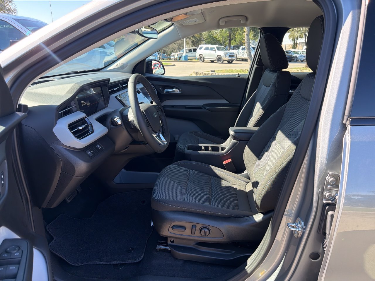 2027 Chevrolet Bolt LT SUV, photo 10