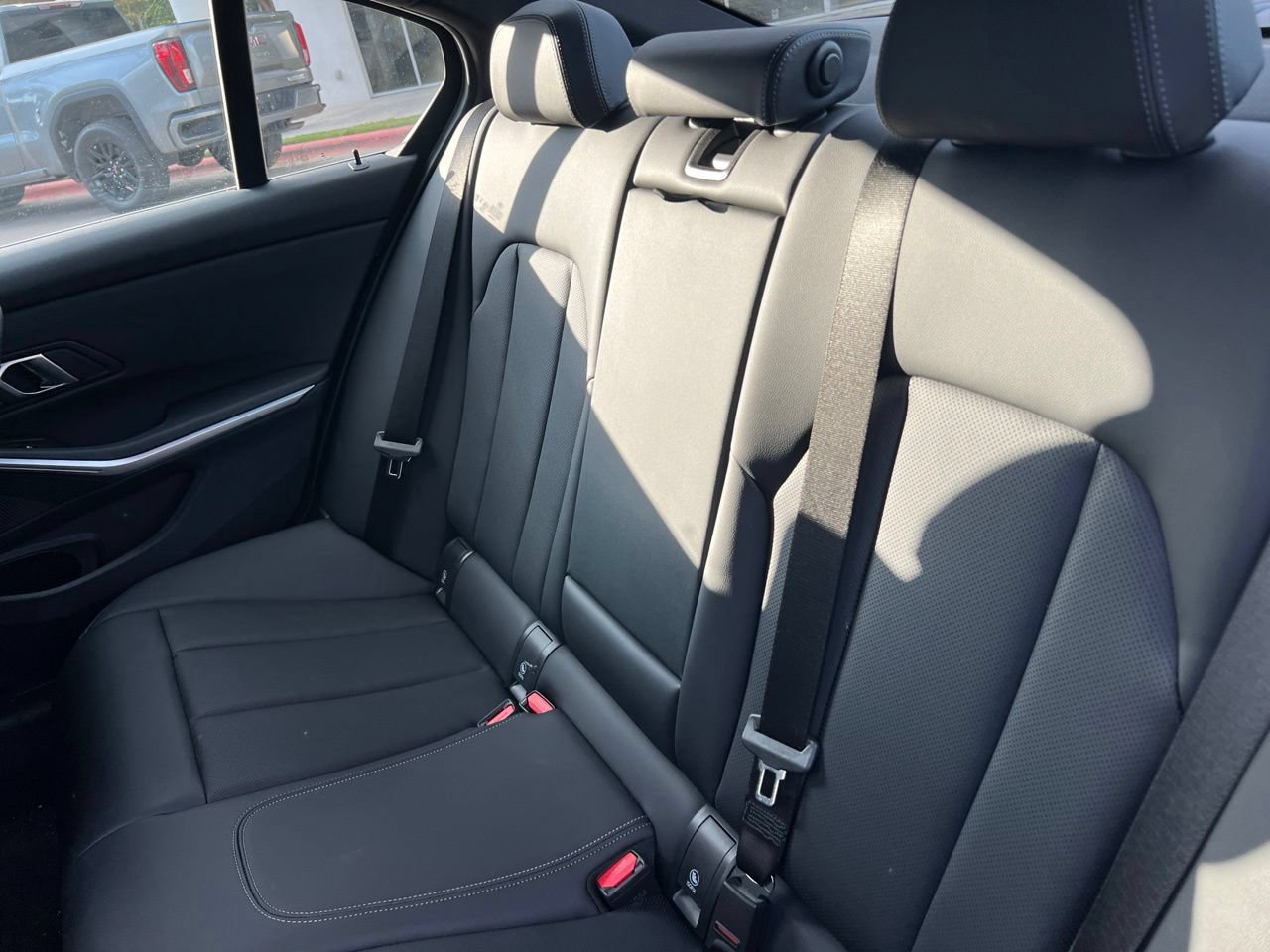 2026 BMW 3 Series 330i - Photo 25