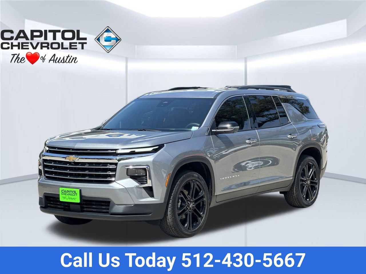 2027 Chevrolet Traverse LT SUV, photo 2