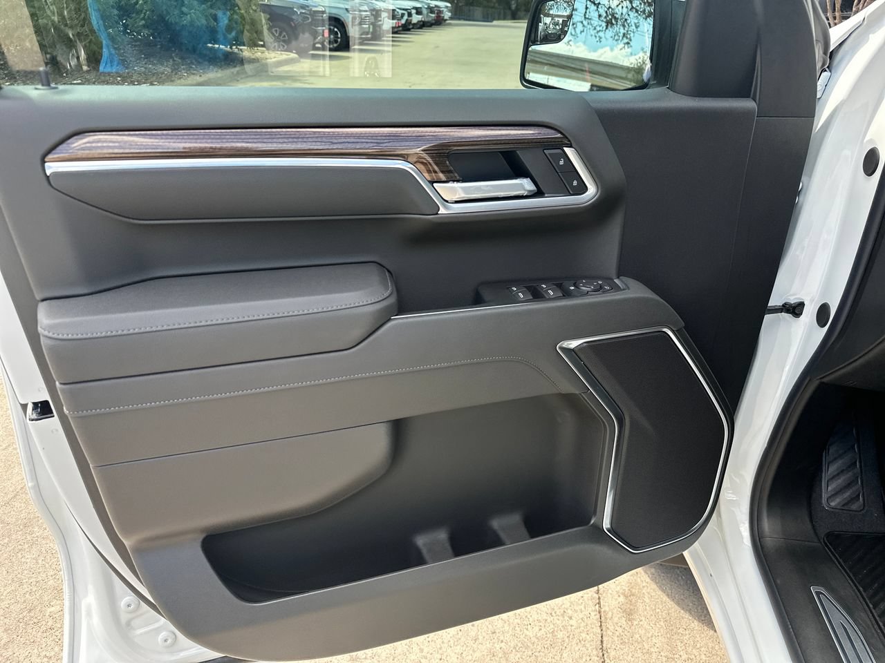2026 Chevrolet Silverado 1500 LT Truck, photo 10