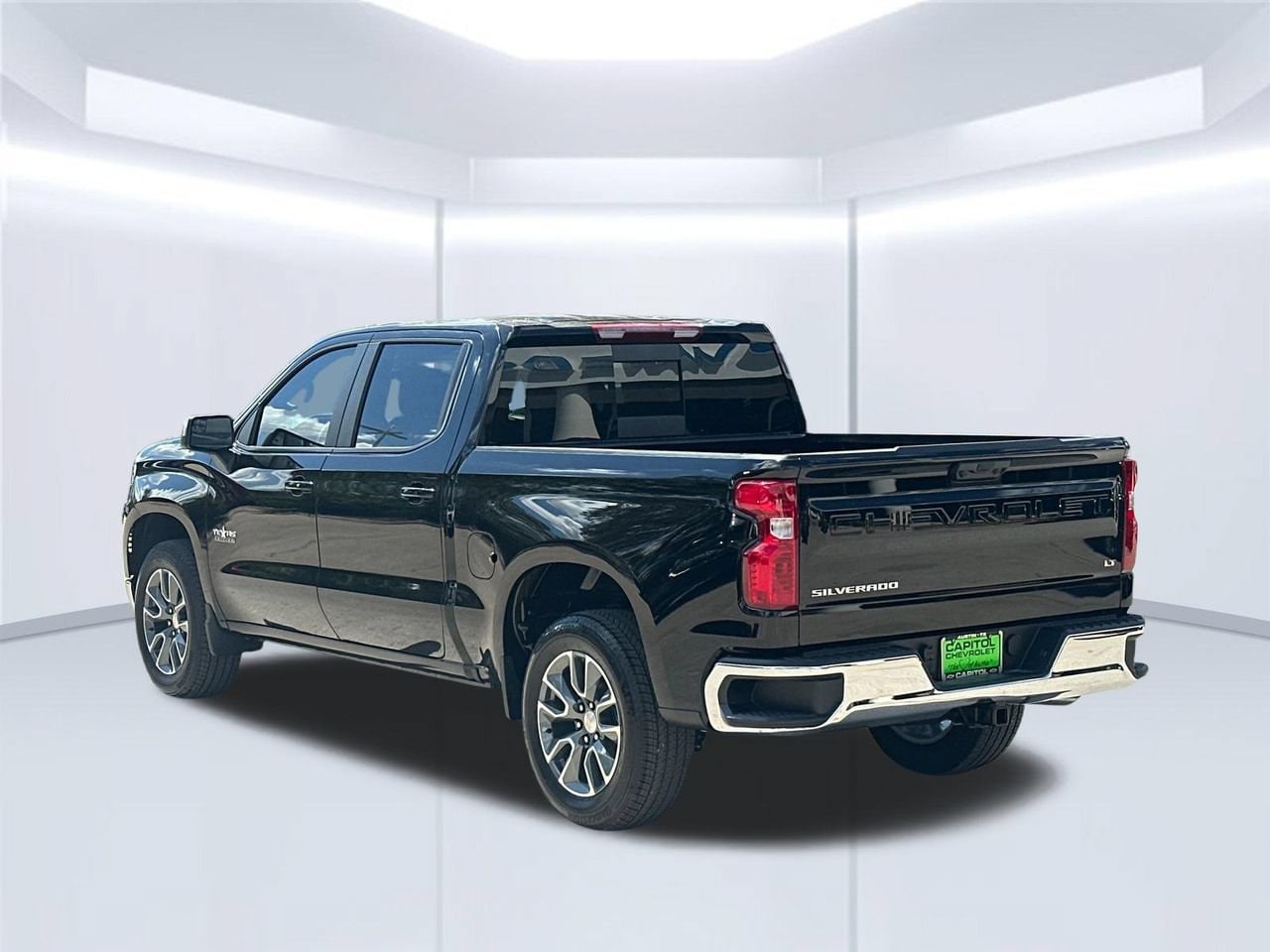 2026 Chevrolet Silverado 1500 LT Truck, photo 3