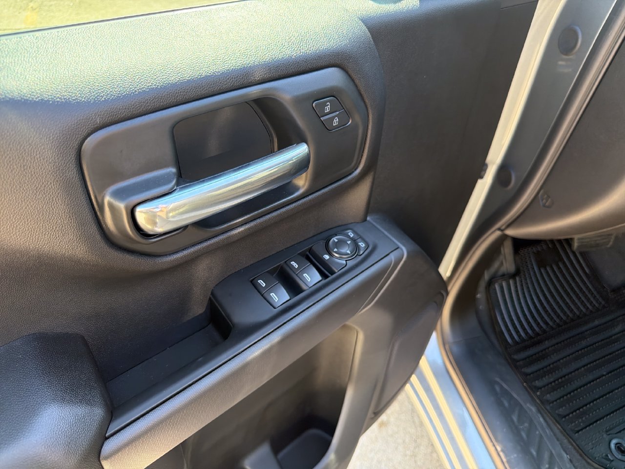 2026 Chevrolet Silverado 1500 Custom - Photo 11