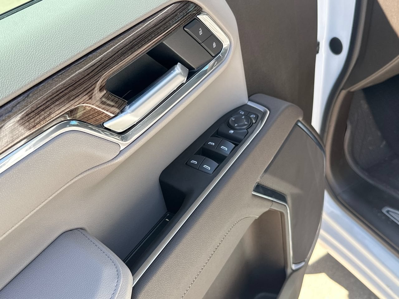 2026 Chevrolet Silverado 1500 LT Truck, photo 12