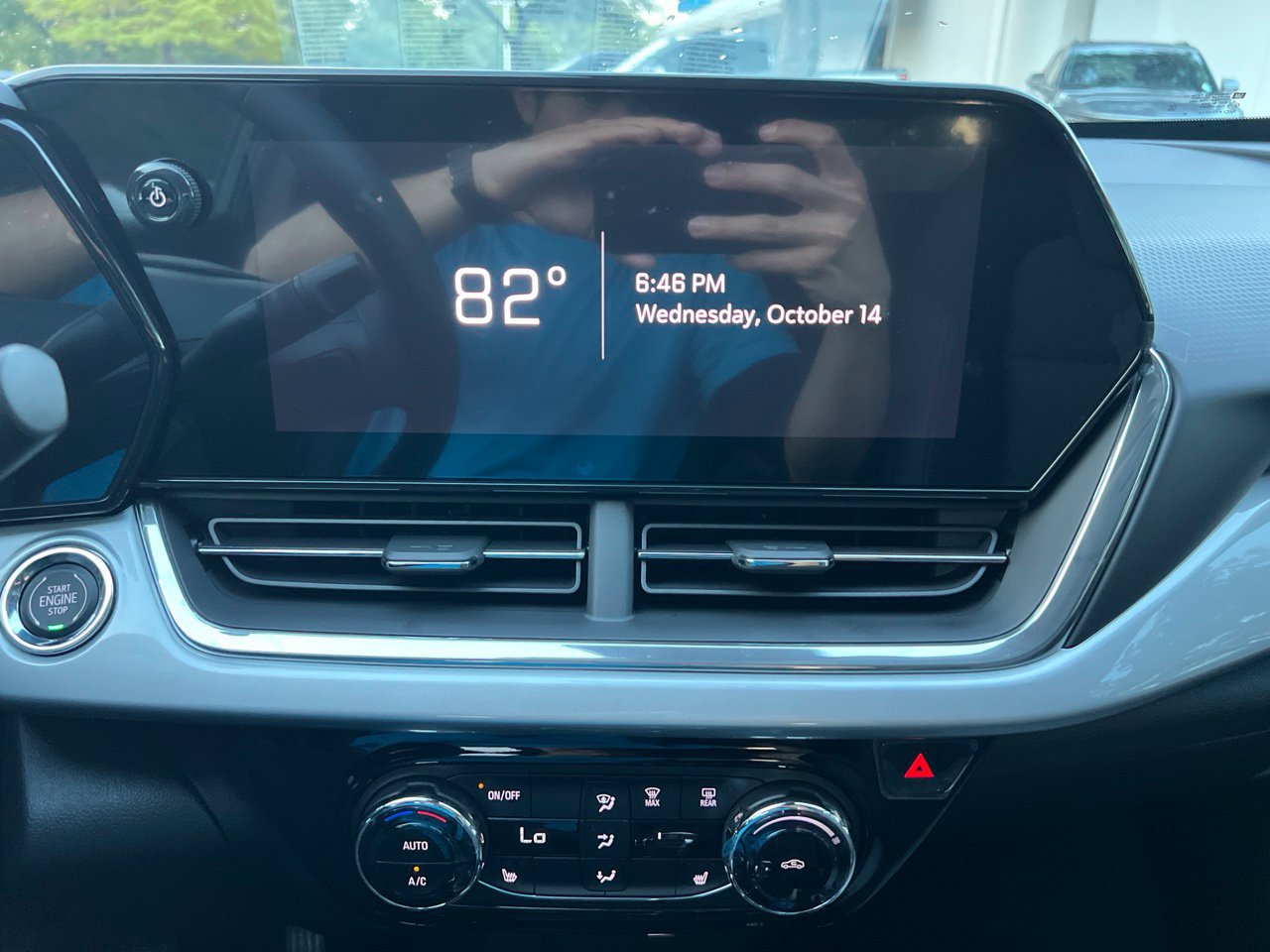 2026 Chevrolet Trax LT - Photo 18