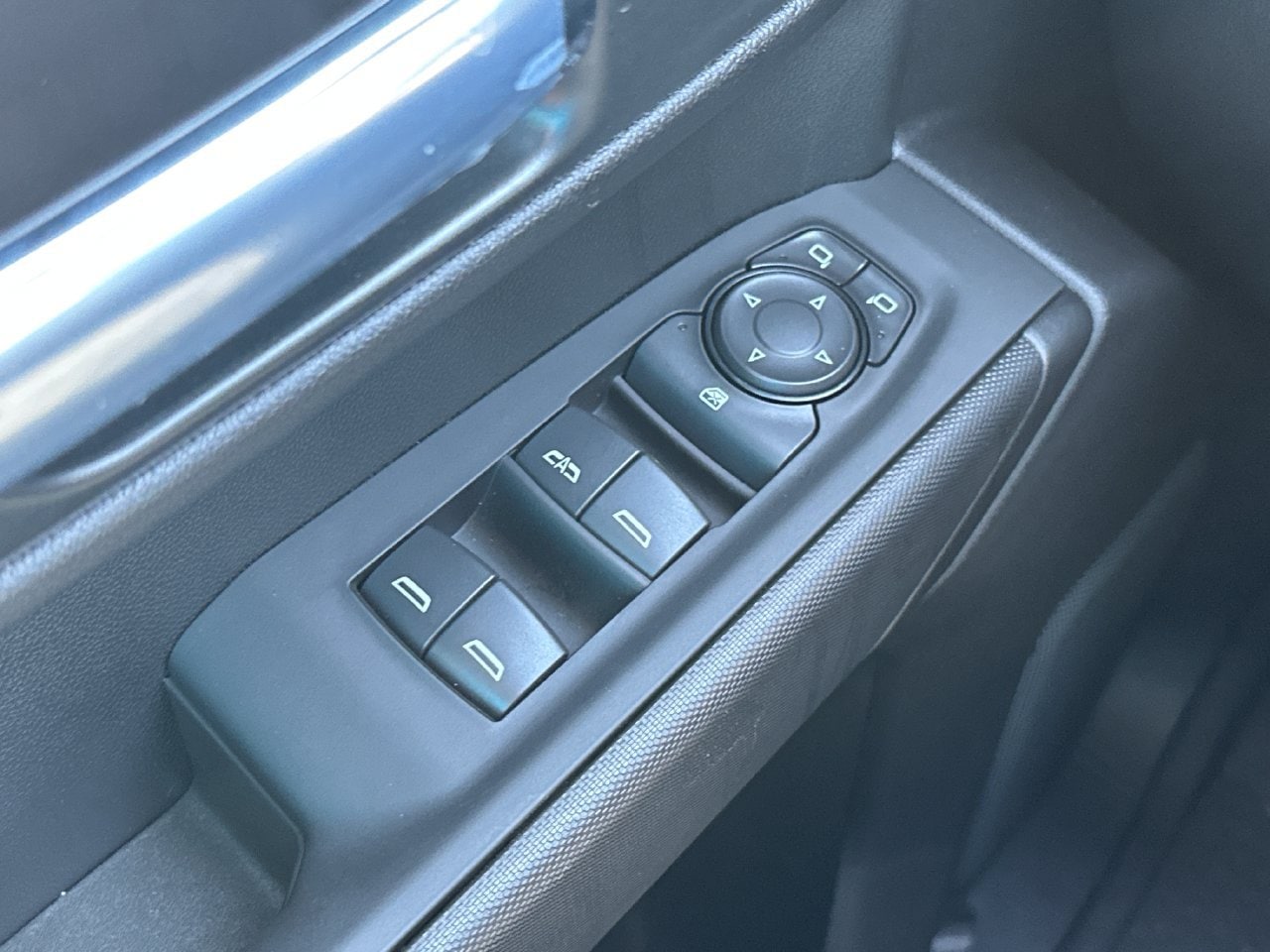 2026 Chevrolet Silverado 1500 Custom - Photo 12