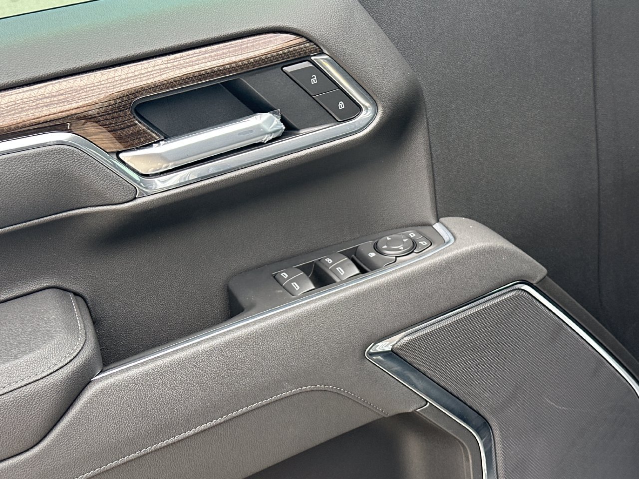 2026 Chevrolet Silverado 1500 LT - Photo 11