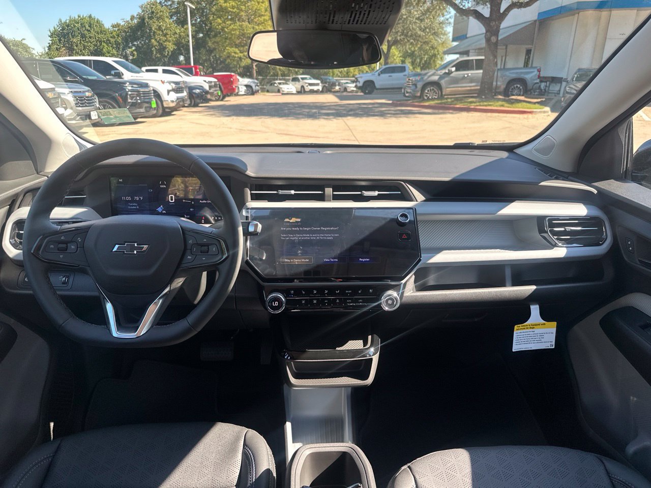 2027 Chevrolet Bolt LT, photo 13