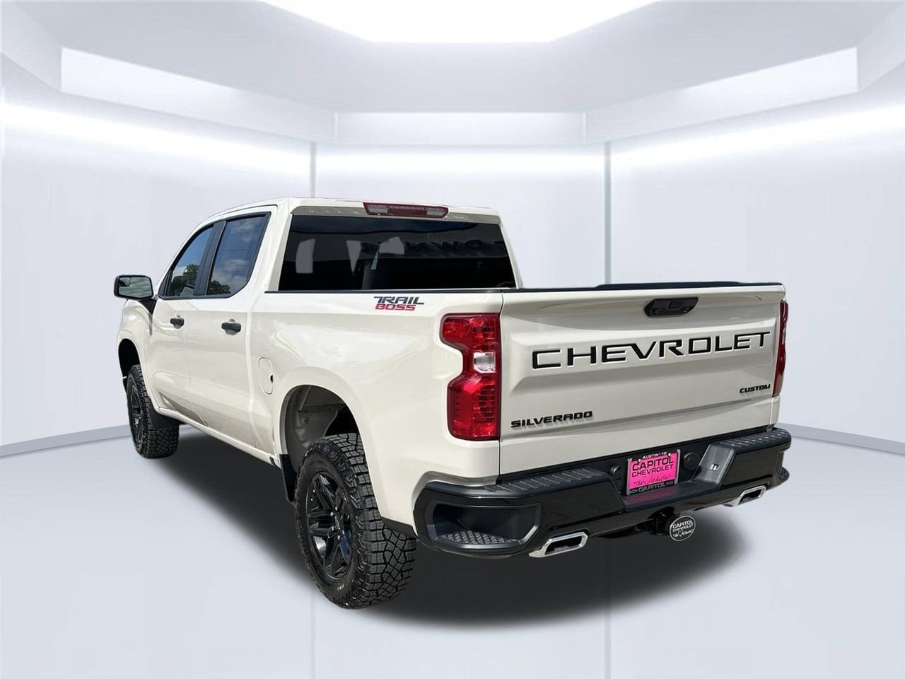 2026 Chevrolet Silverado 1500 Custom Trail Boss, photo 3