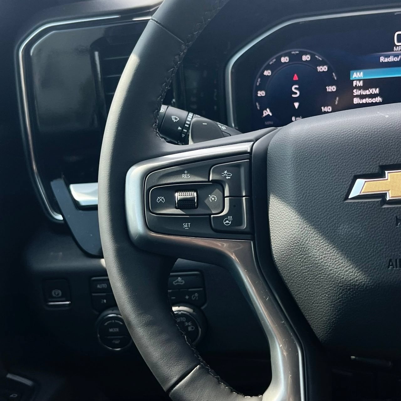 2026 Chevrolet Silverado 1500 LT Truck, photo 17