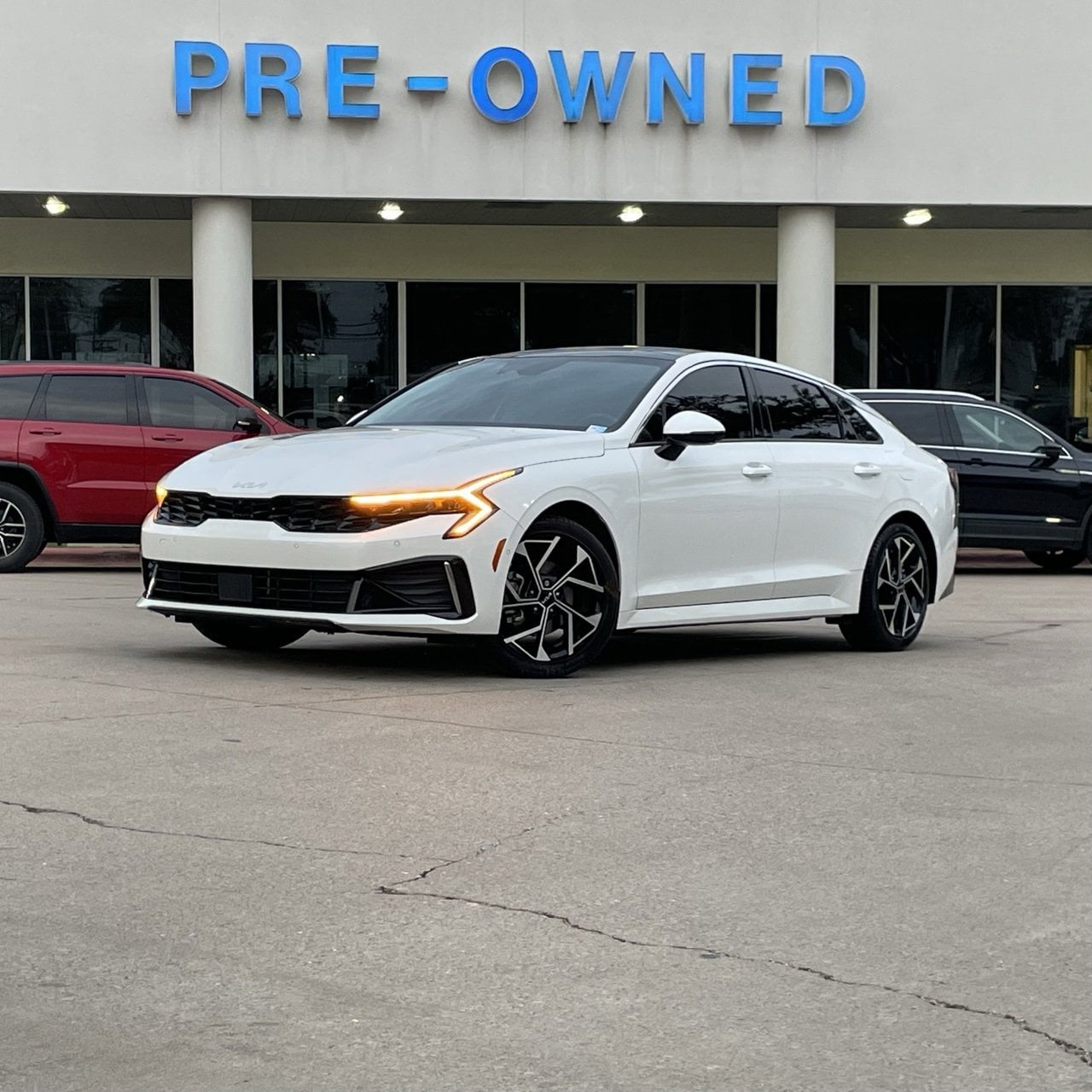 2025 Kia K5 EX's photo