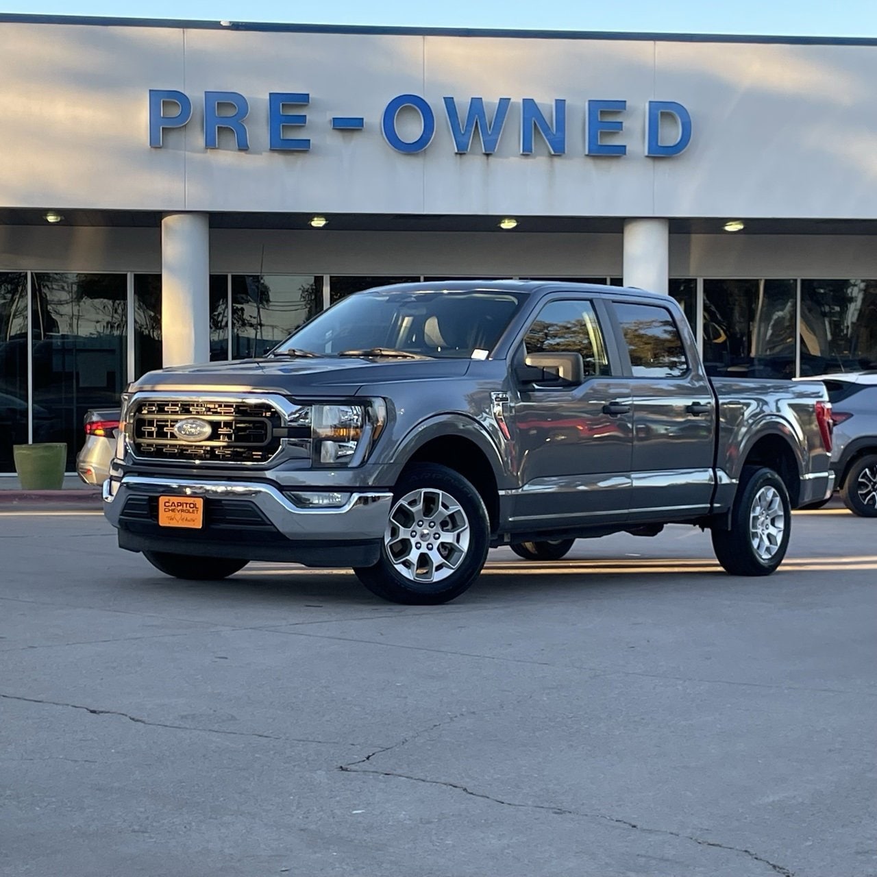 2023 Ford F-150 XL's photo