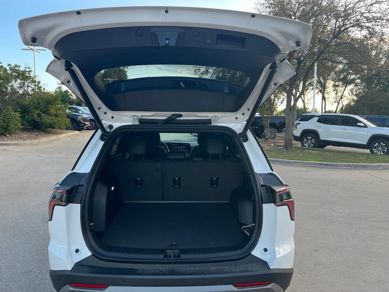 2027 Chevrolet Equinox LT SUV, photo 29
