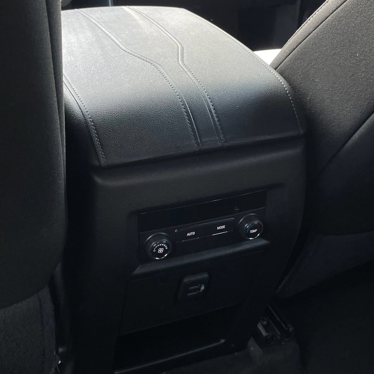 2023 Chevrolet Traverse 1LT - Photo 25