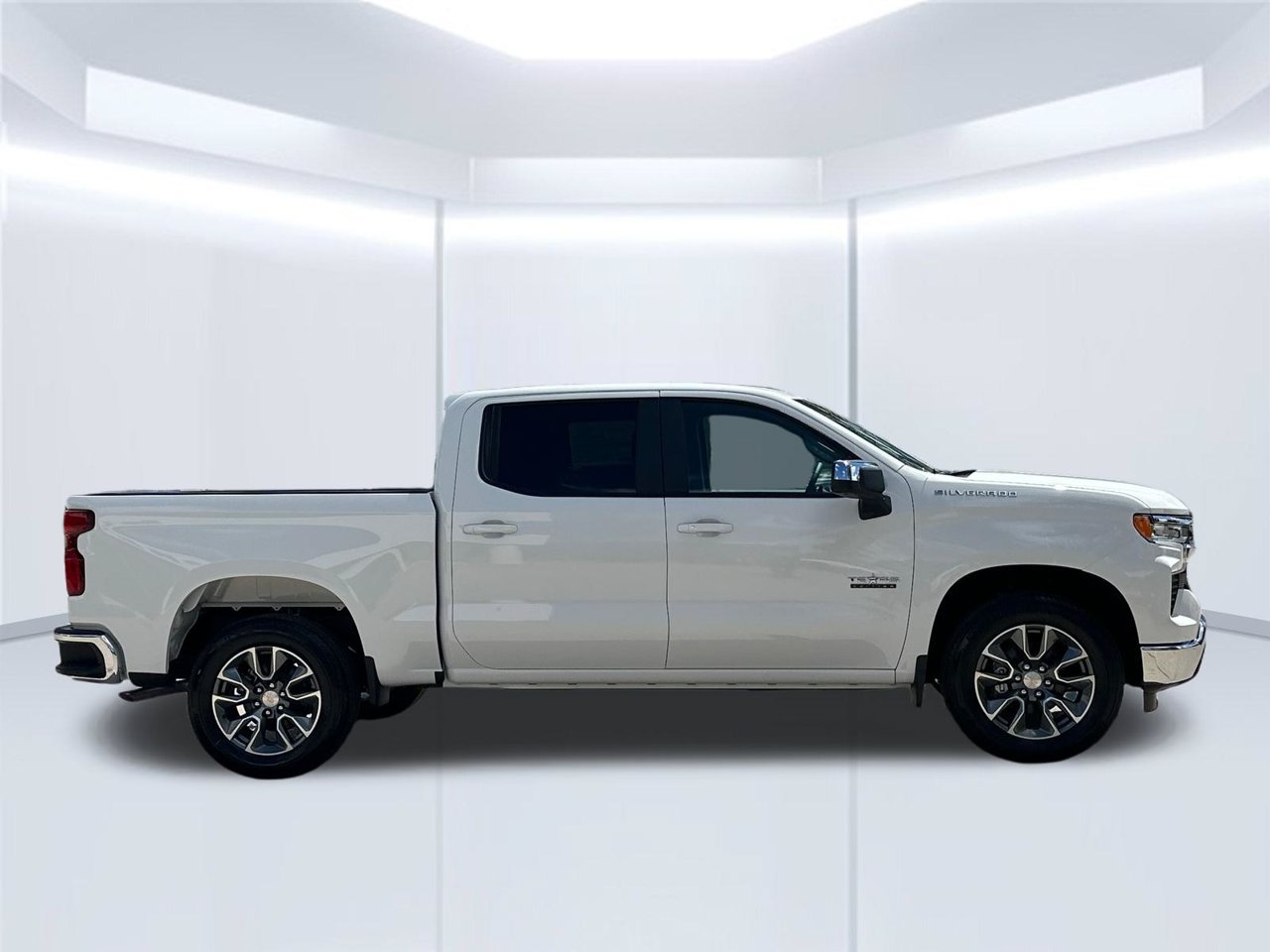 2026 Chevrolet Silverado 1500 LT - Photo 6