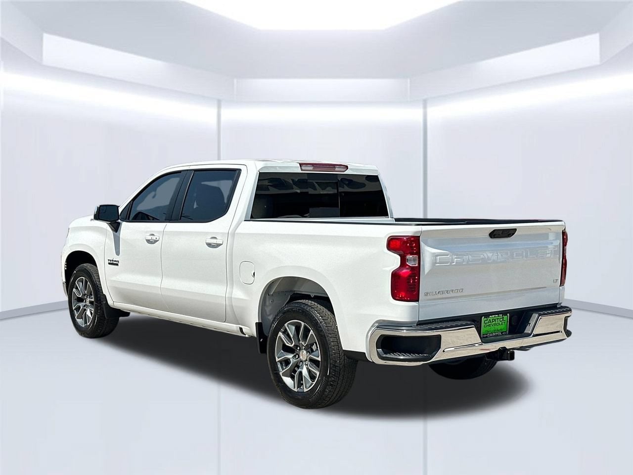 2026 Chevrolet Silverado 1500 LT Truck, photo 3