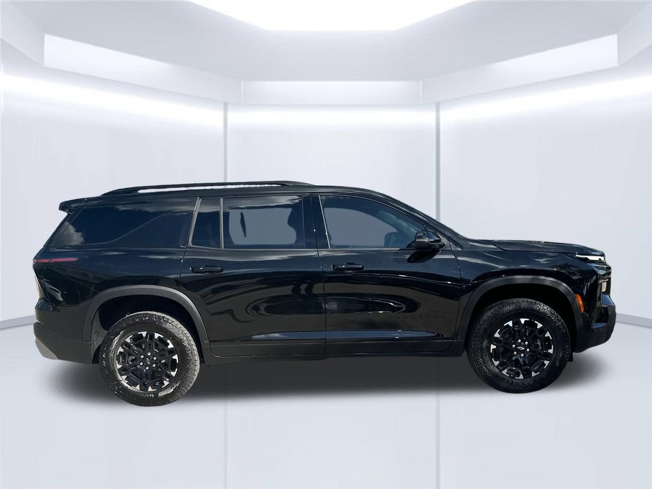 2027 Chevrolet Traverse Z71 SUV, photo 6