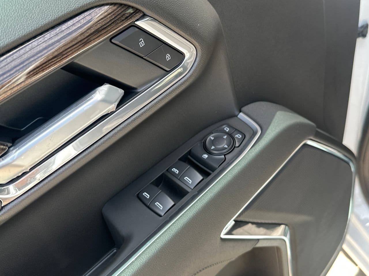 2026 Chevrolet Silverado 1500 LT Truck, photo 12