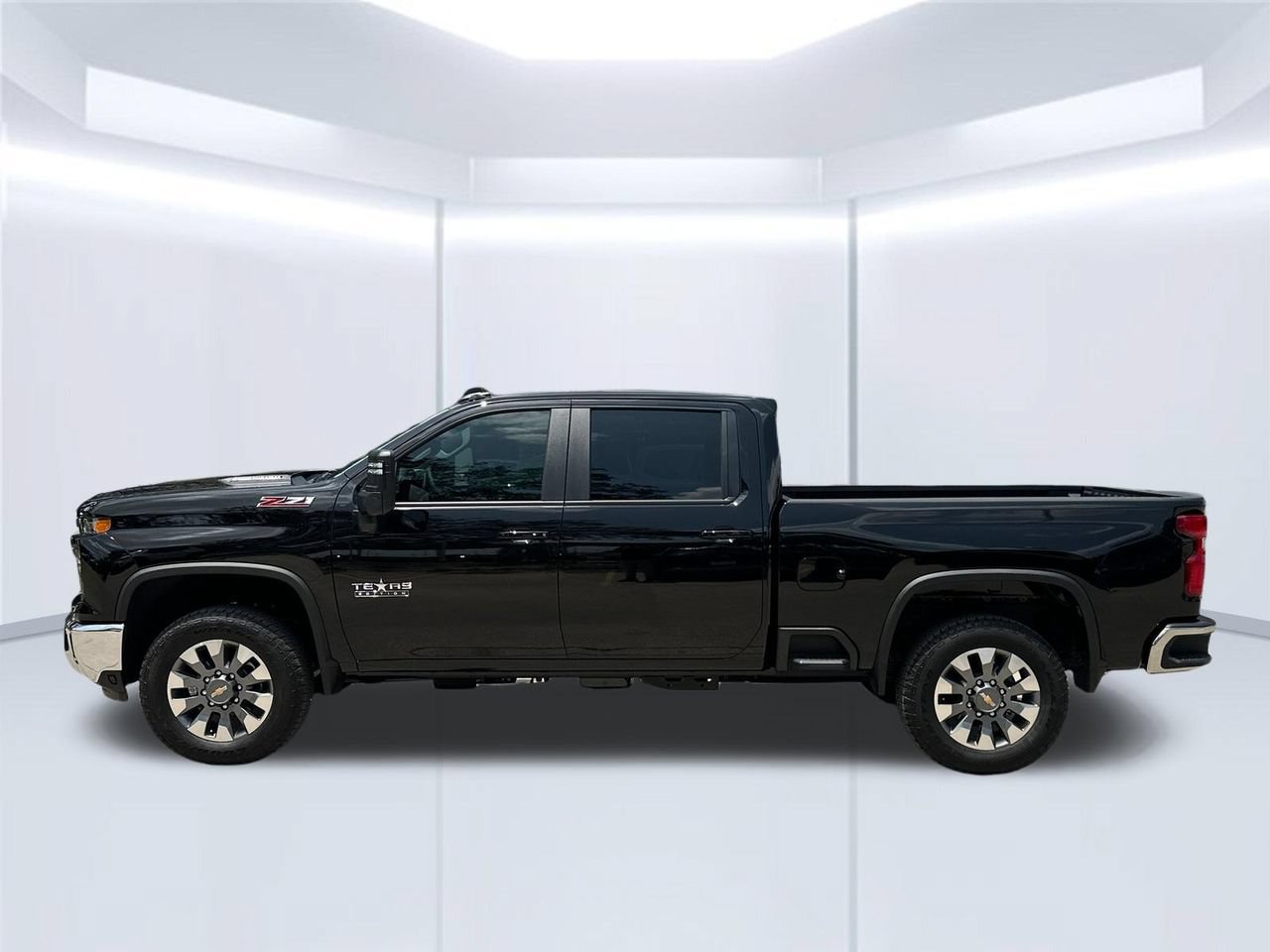 2026 Chevrolet Silverado 2500 HD LT Truck, photo 3