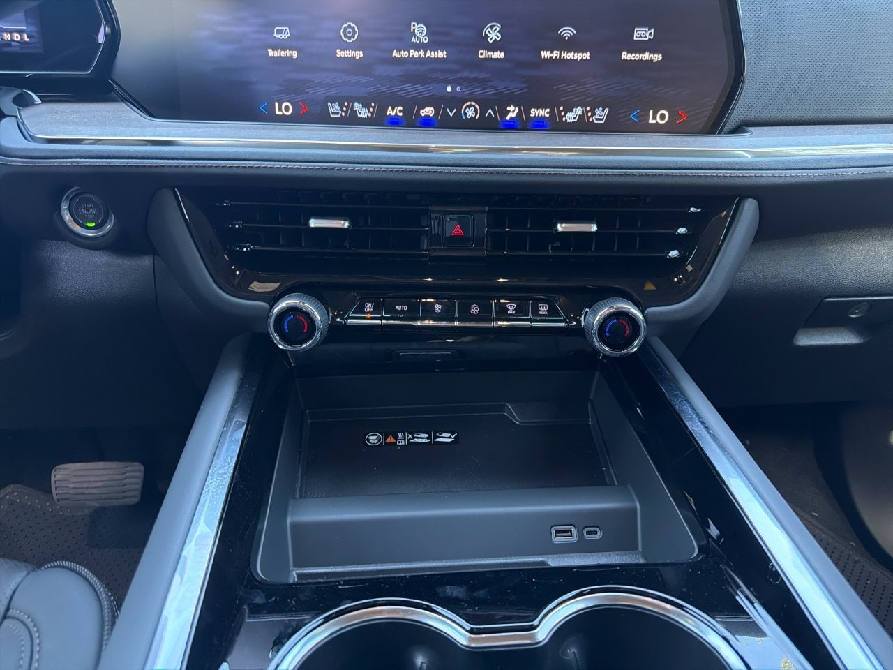 2026 Chevrolet Suburban High Country SUV, photo 19