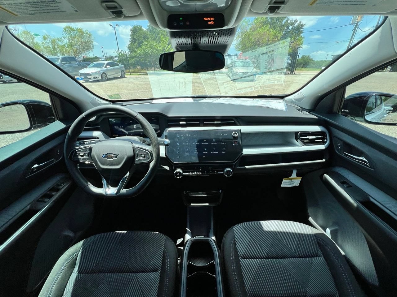 2027 Chevrolet Bolt LT SUV, photo 12