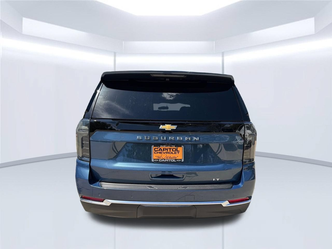 2026 Chevrolet Suburban LT SUV, photo 4