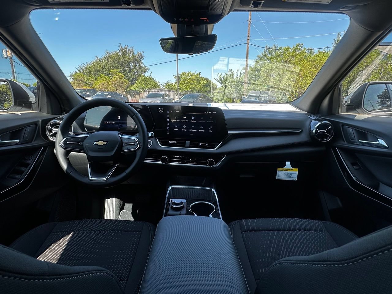 2027 Chevrolet Equinox LT - Photo 13