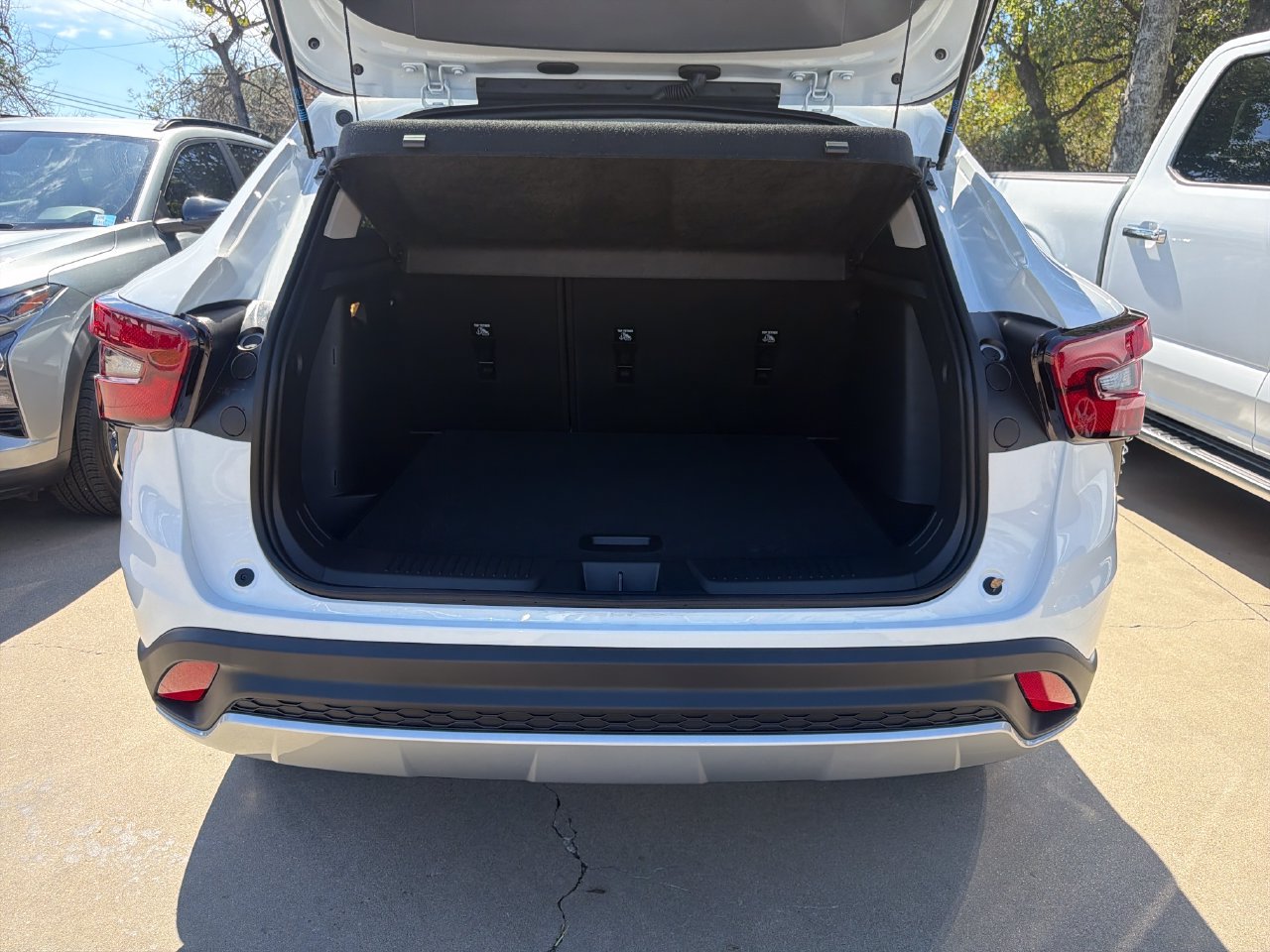 2026 Chevrolet Trax LT - Photo 23