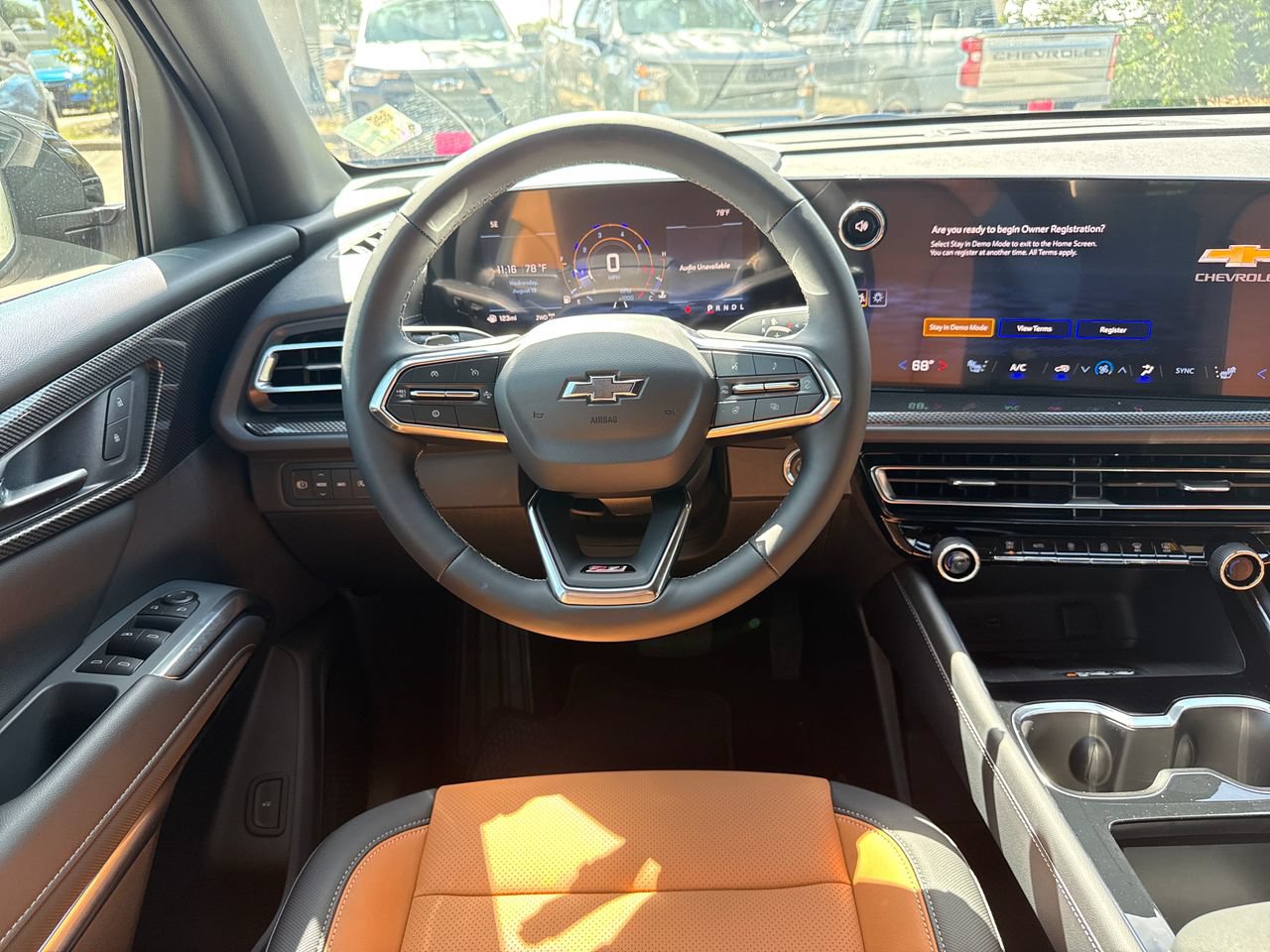 2027 Chevrolet Traverse Z71 SUV, photo 14