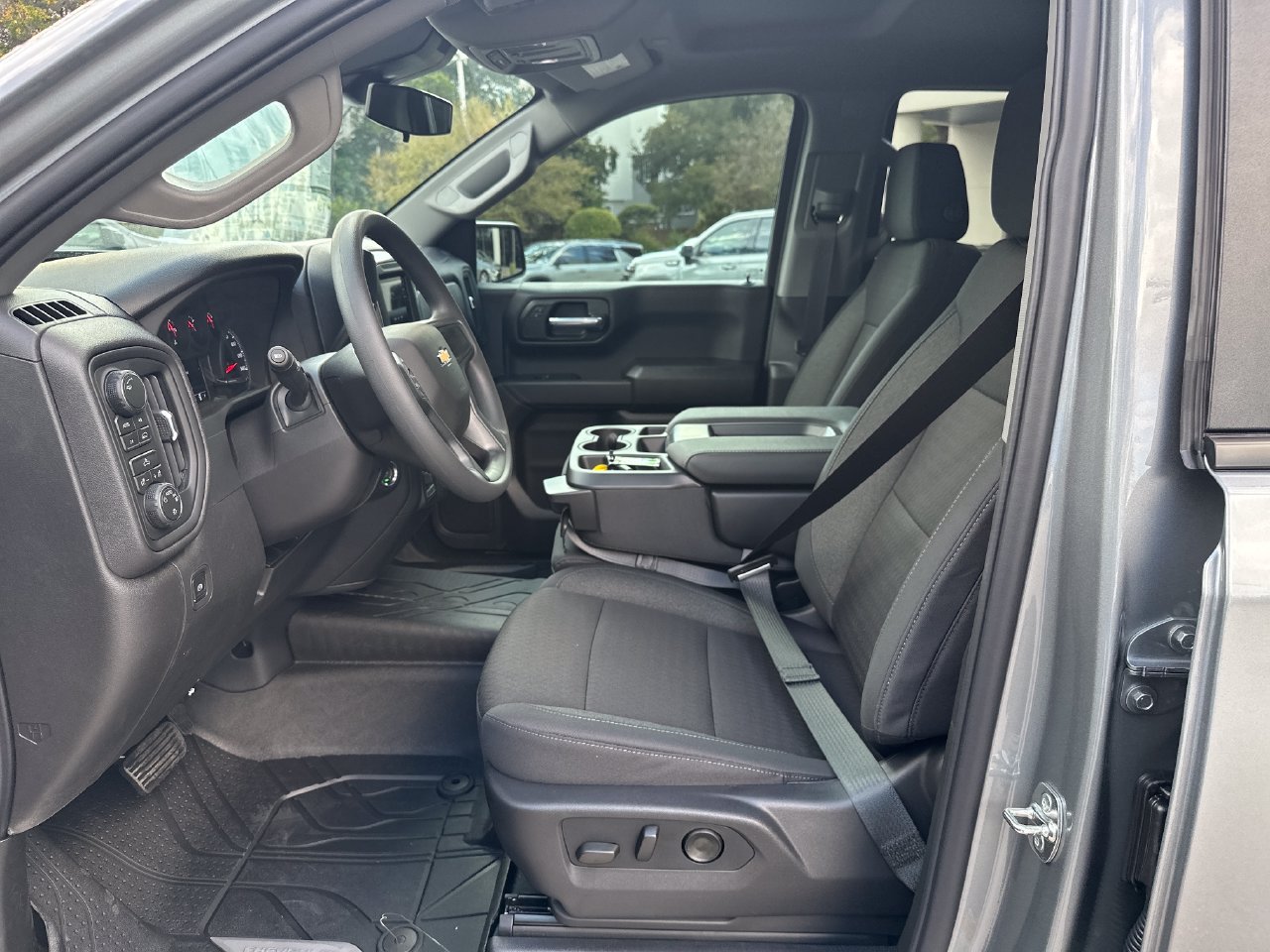 2026 Chevrolet Silverado 1500 Custom - Photo 9