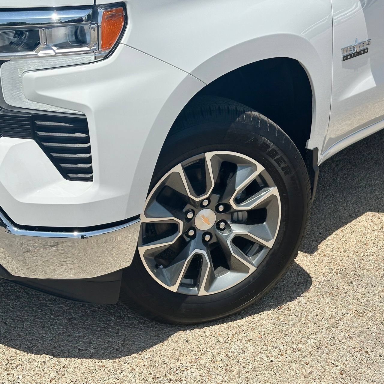 2026 Chevrolet Silverado 1500 LT Truck, photo 2