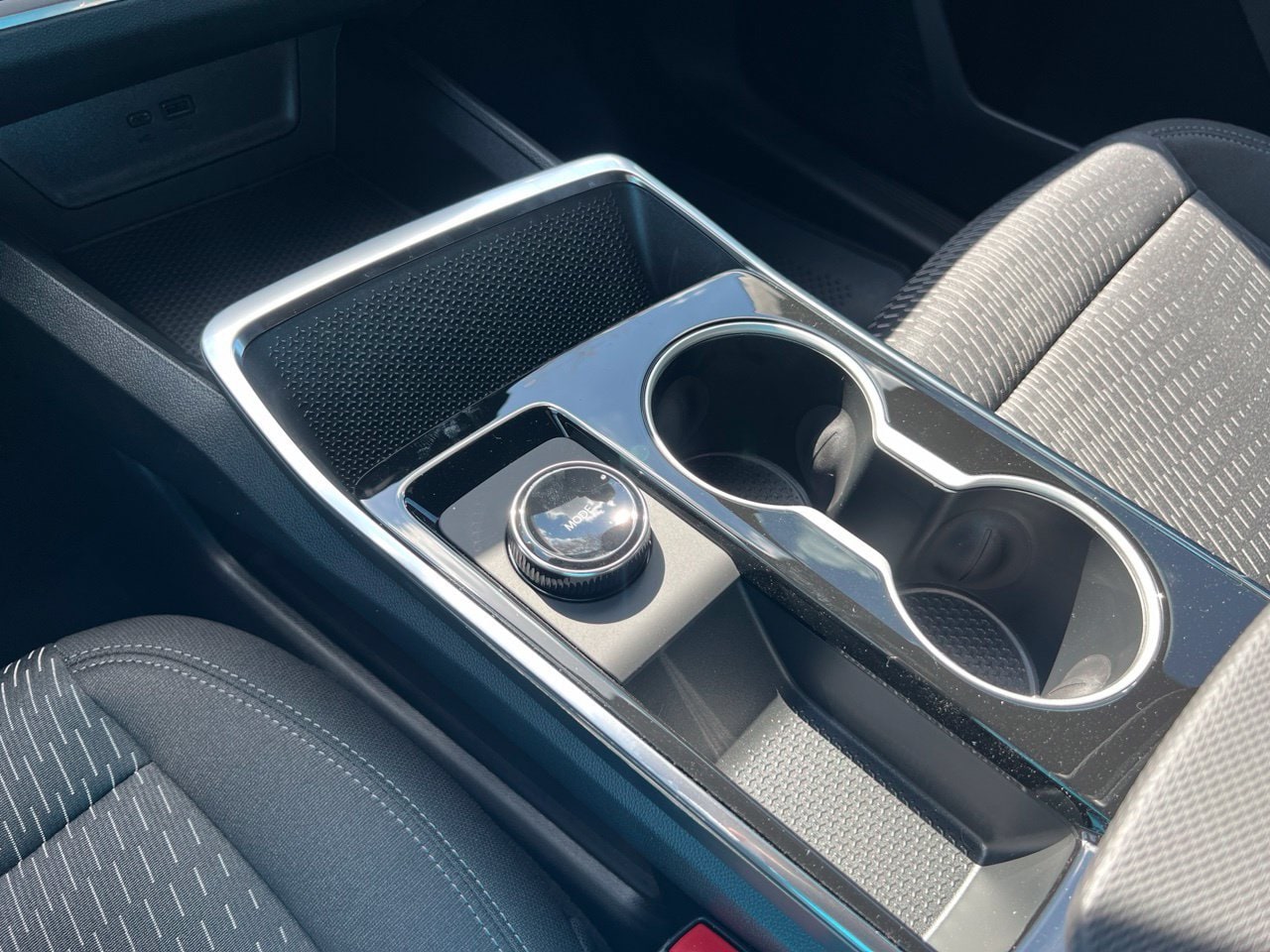 2027 Chevrolet Equinox LT SUV, photo 24