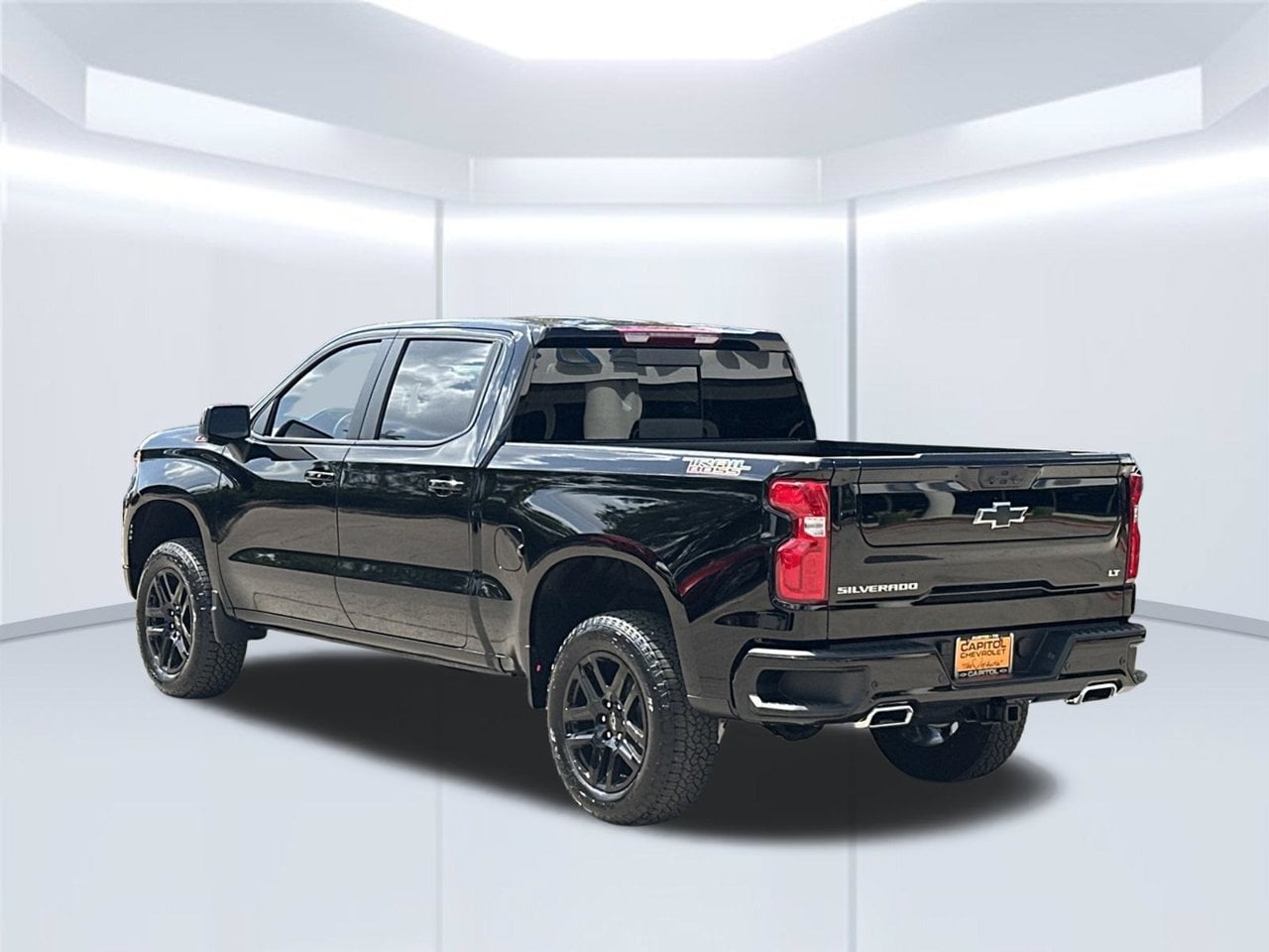 2026 Chevrolet Silverado 1500 LT Trail Boss Truck, photo 3