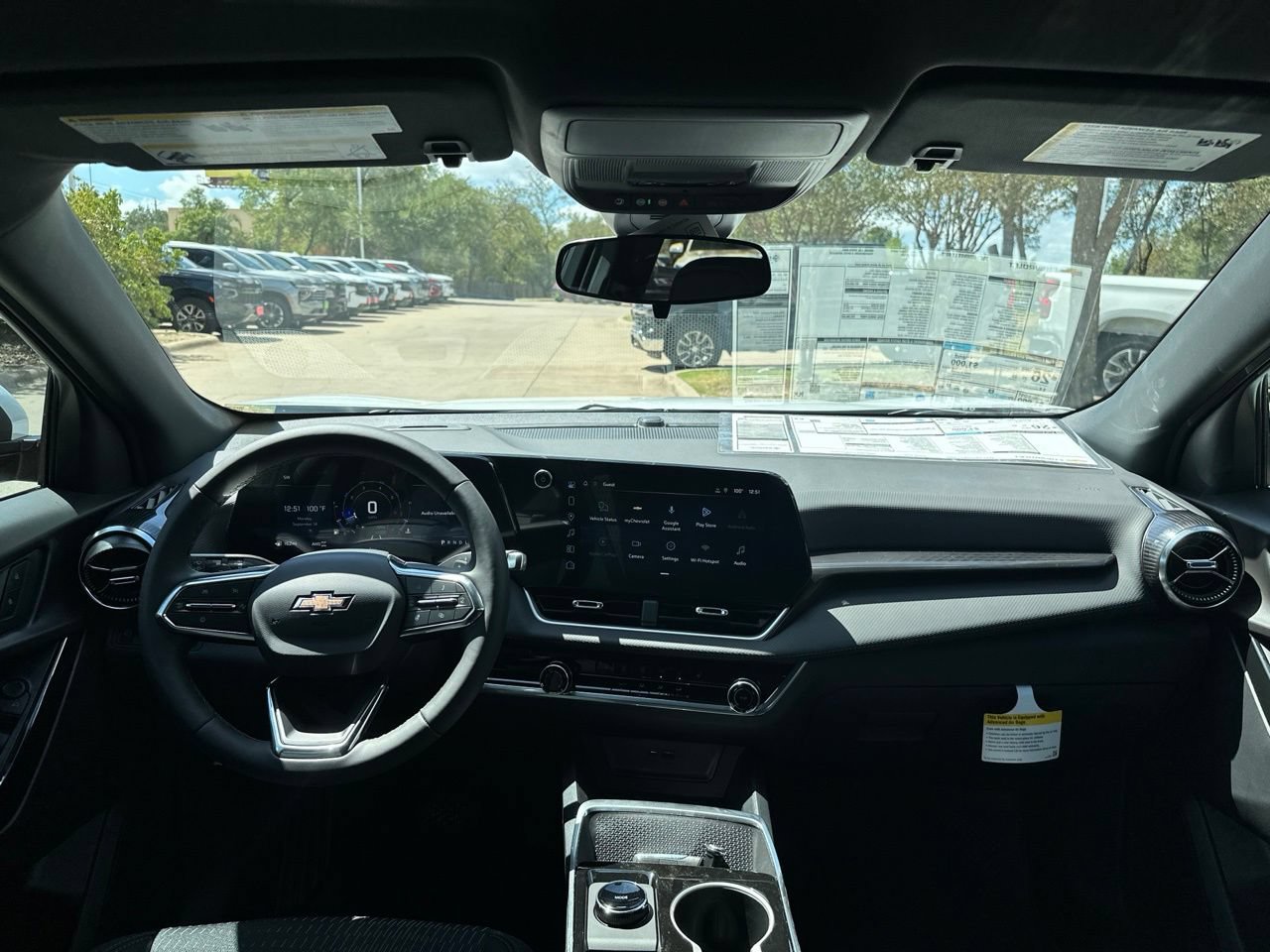 2027 Chevrolet Equinox LT SUV, photo 13