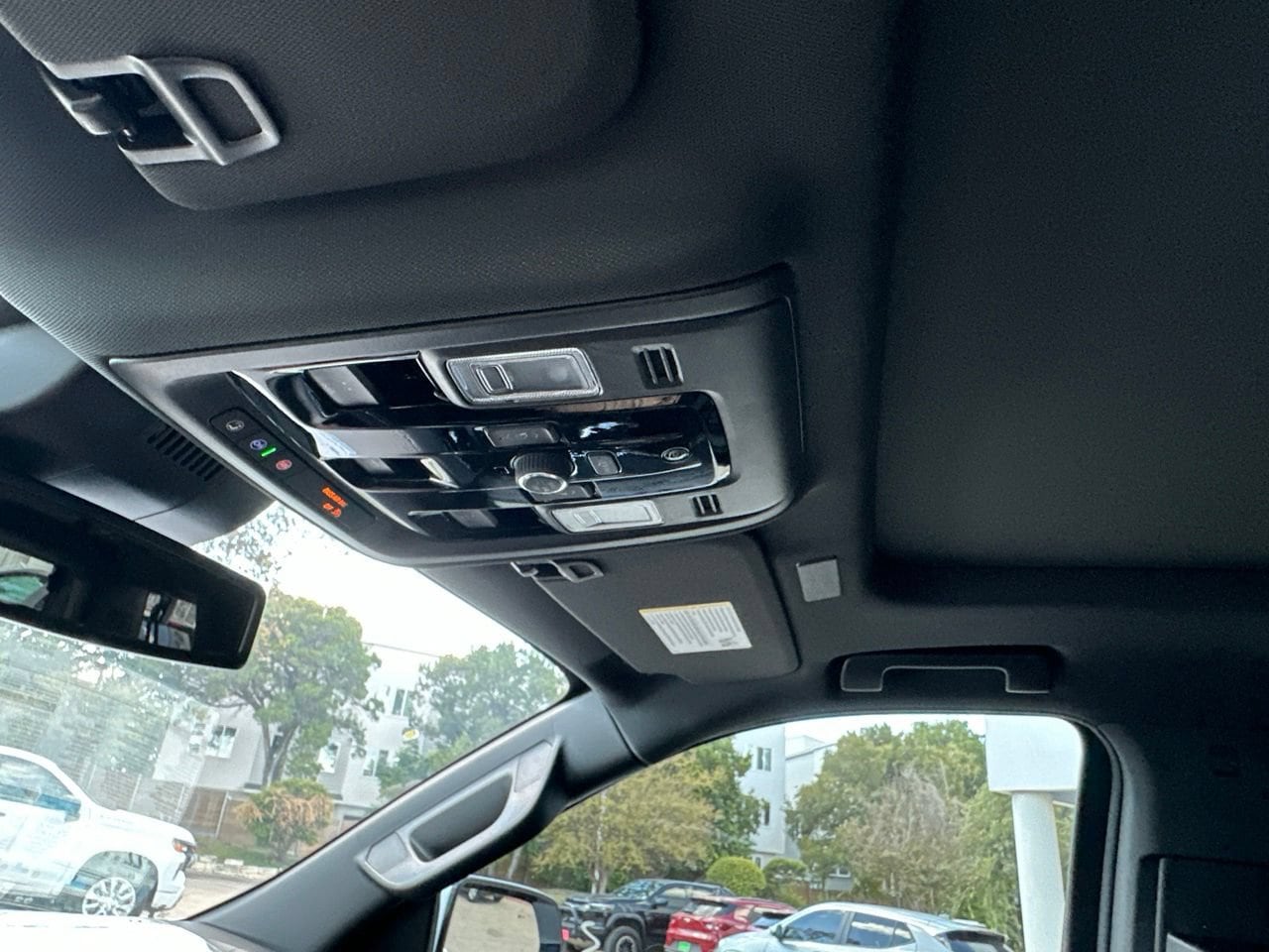 2026 Chevrolet Suburban LT SUV, photo 22